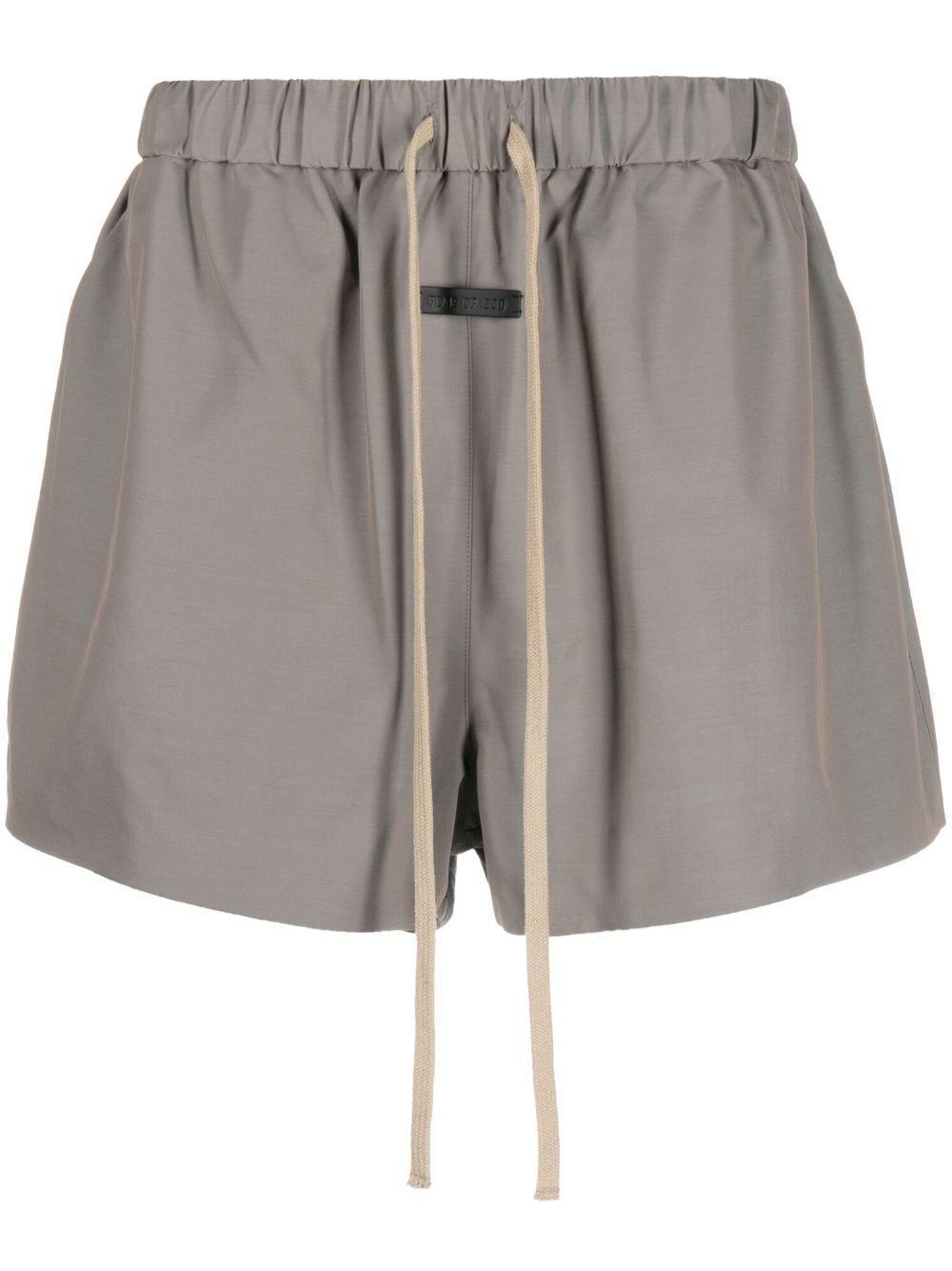 drawstring-waist thigh-length shorts Product Image
