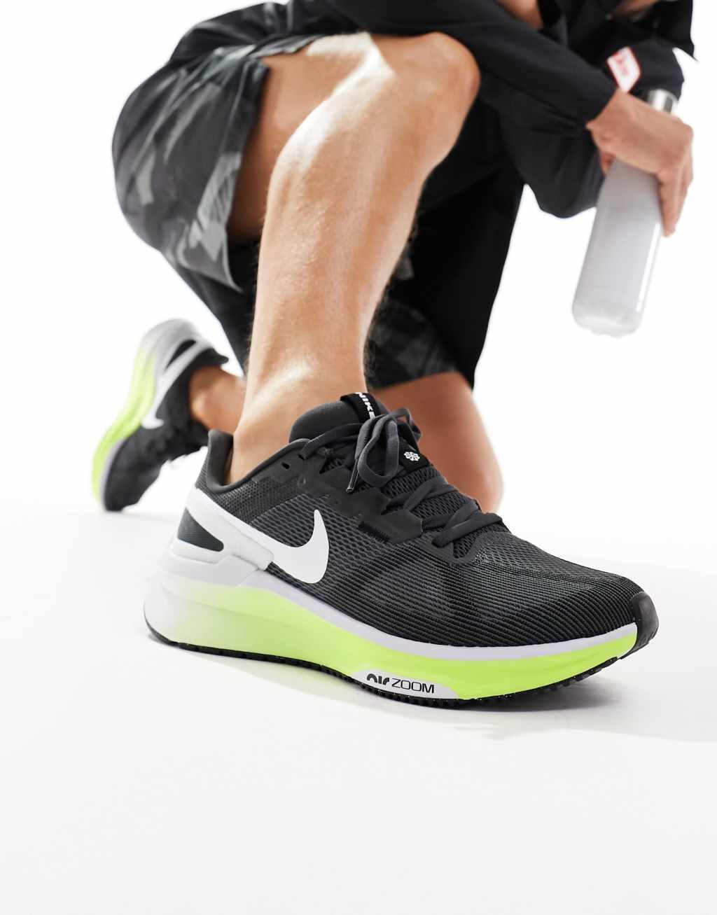 Nike Structure 25 sneakers Product Image