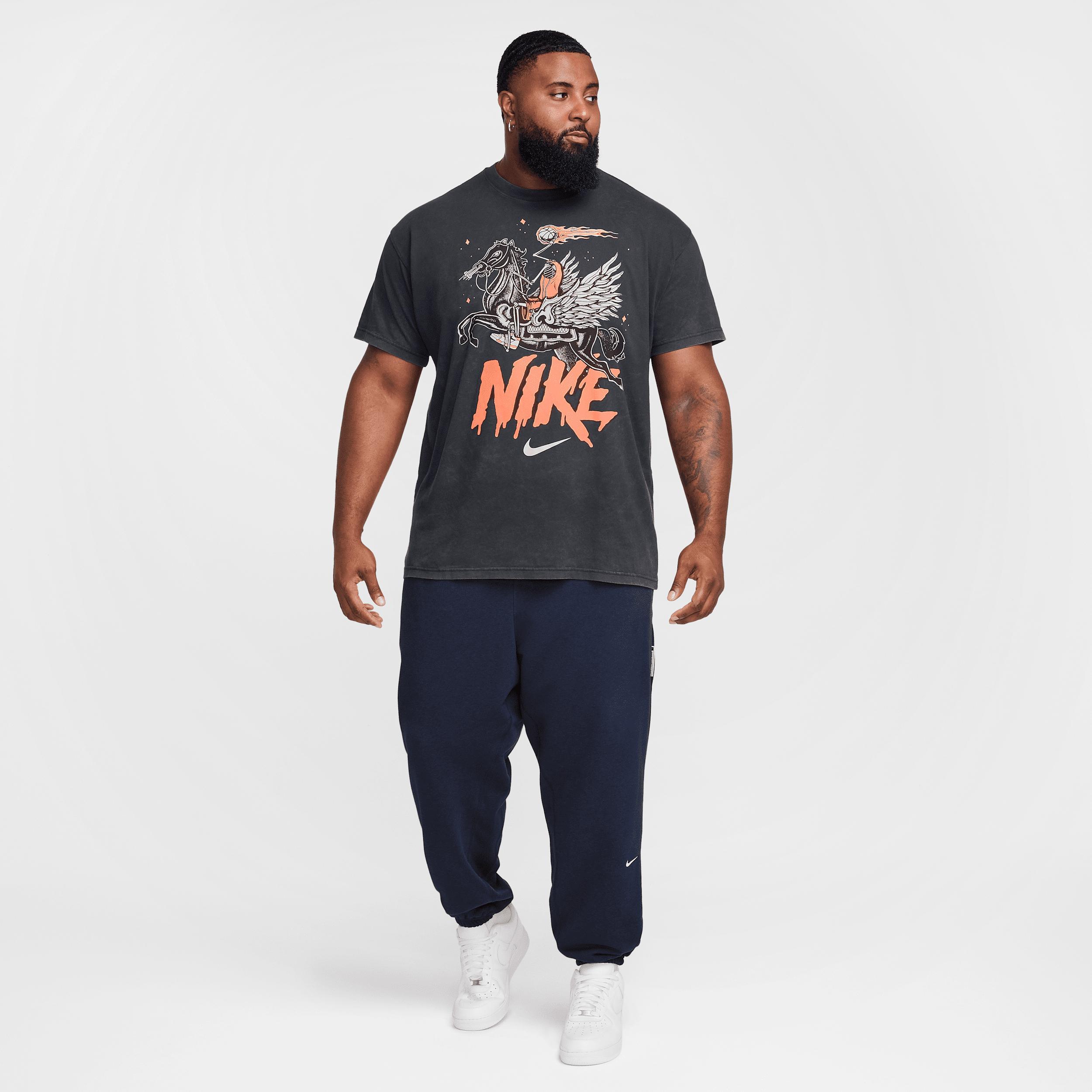 Nike Men's Max90 Basketball T-Shirt Product Image