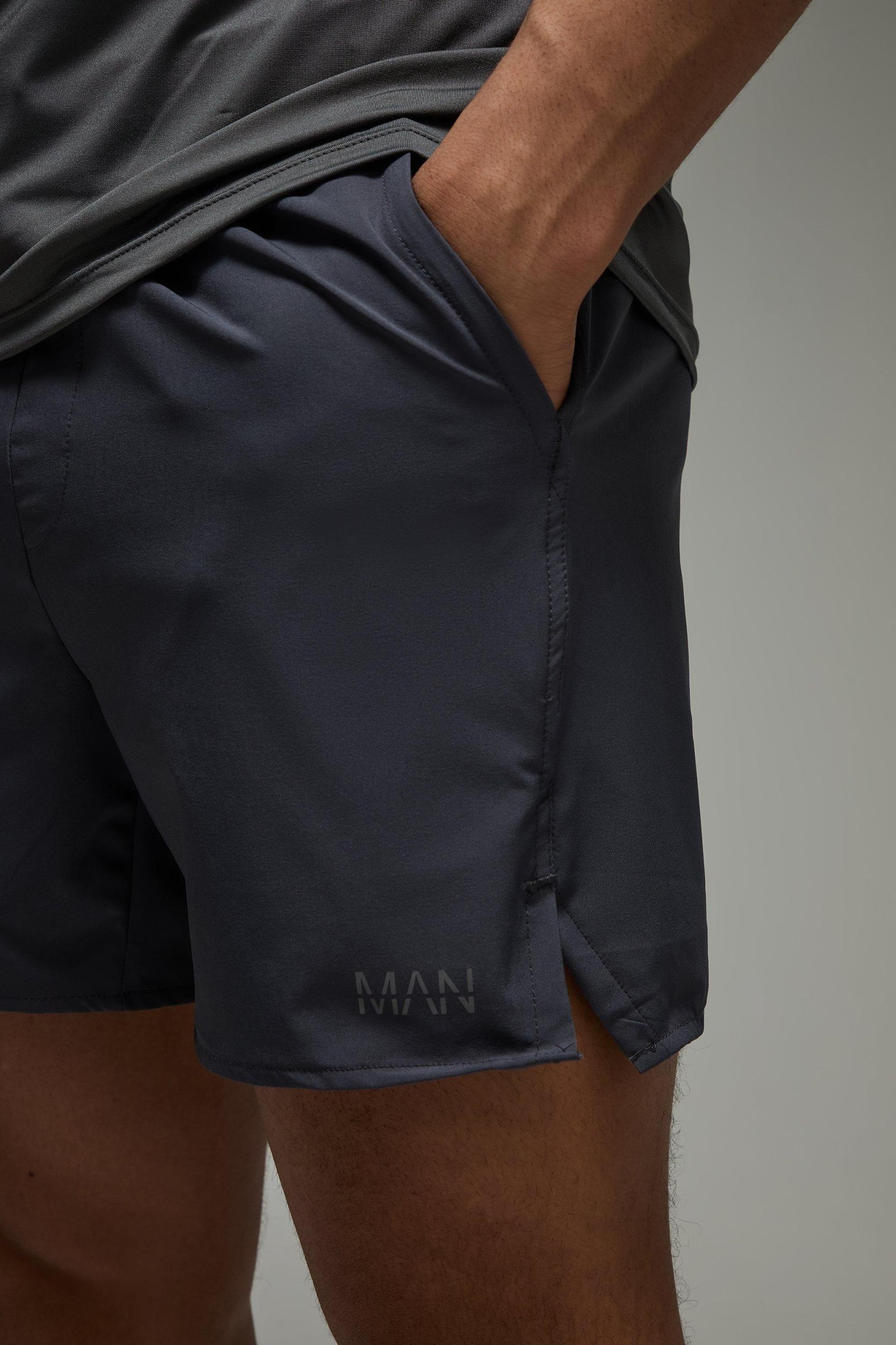 Man Active Stretch Woven 5inch Short | boohooMAN USA Product Image