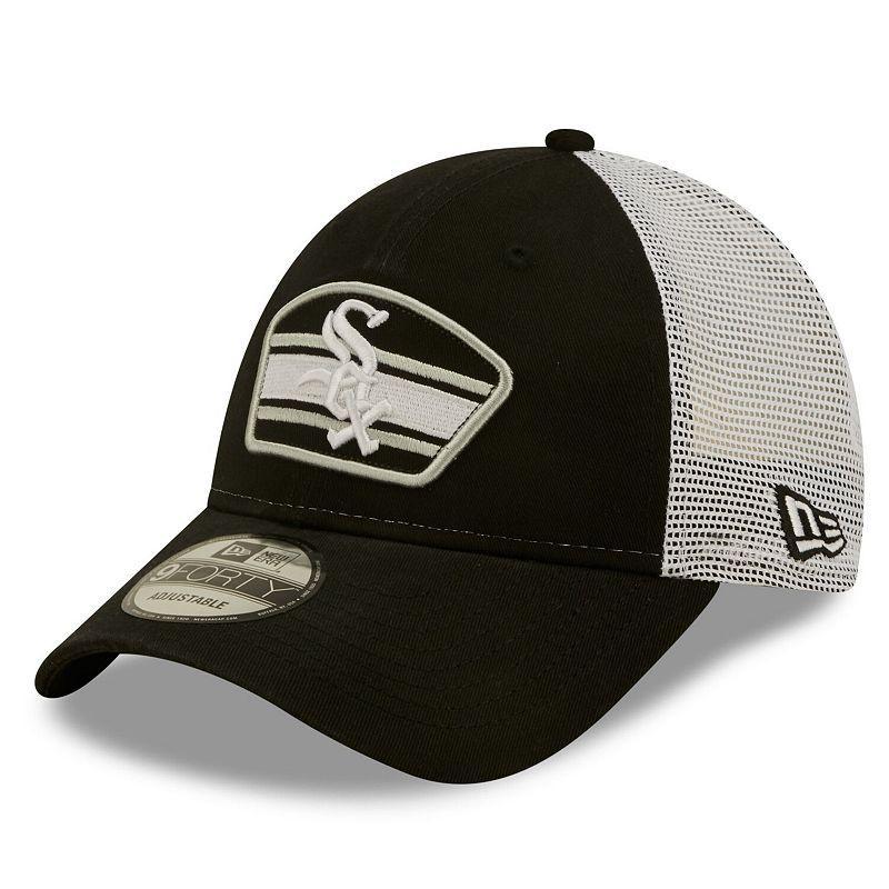 Mens New Era /White Chicago White Sox Logo Patch 9FORTY Trucker Snapback Hat Product Image