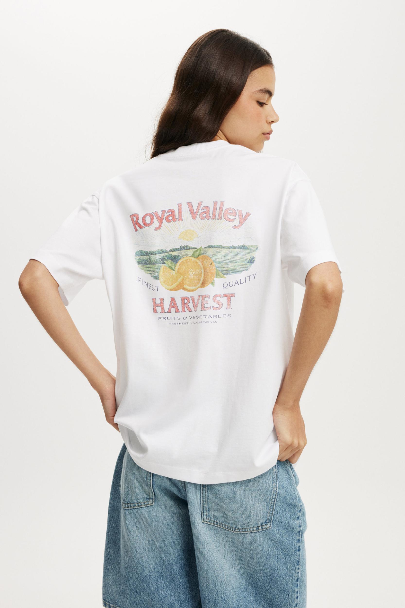 The Boxy Graphic Tee Product Image