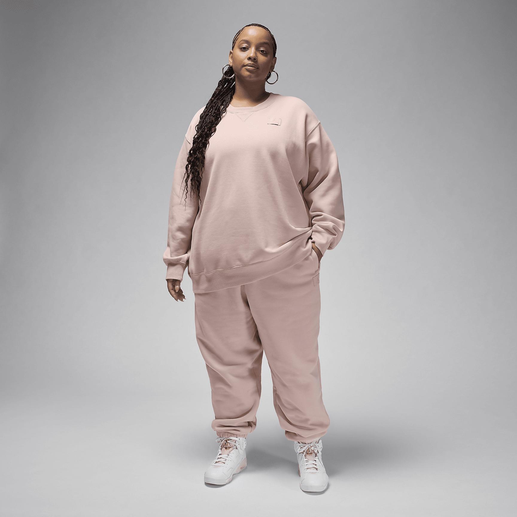 Jordan Flight Fleece Women's Crew-Neck Sweatshirt (Plus Size) Product Image