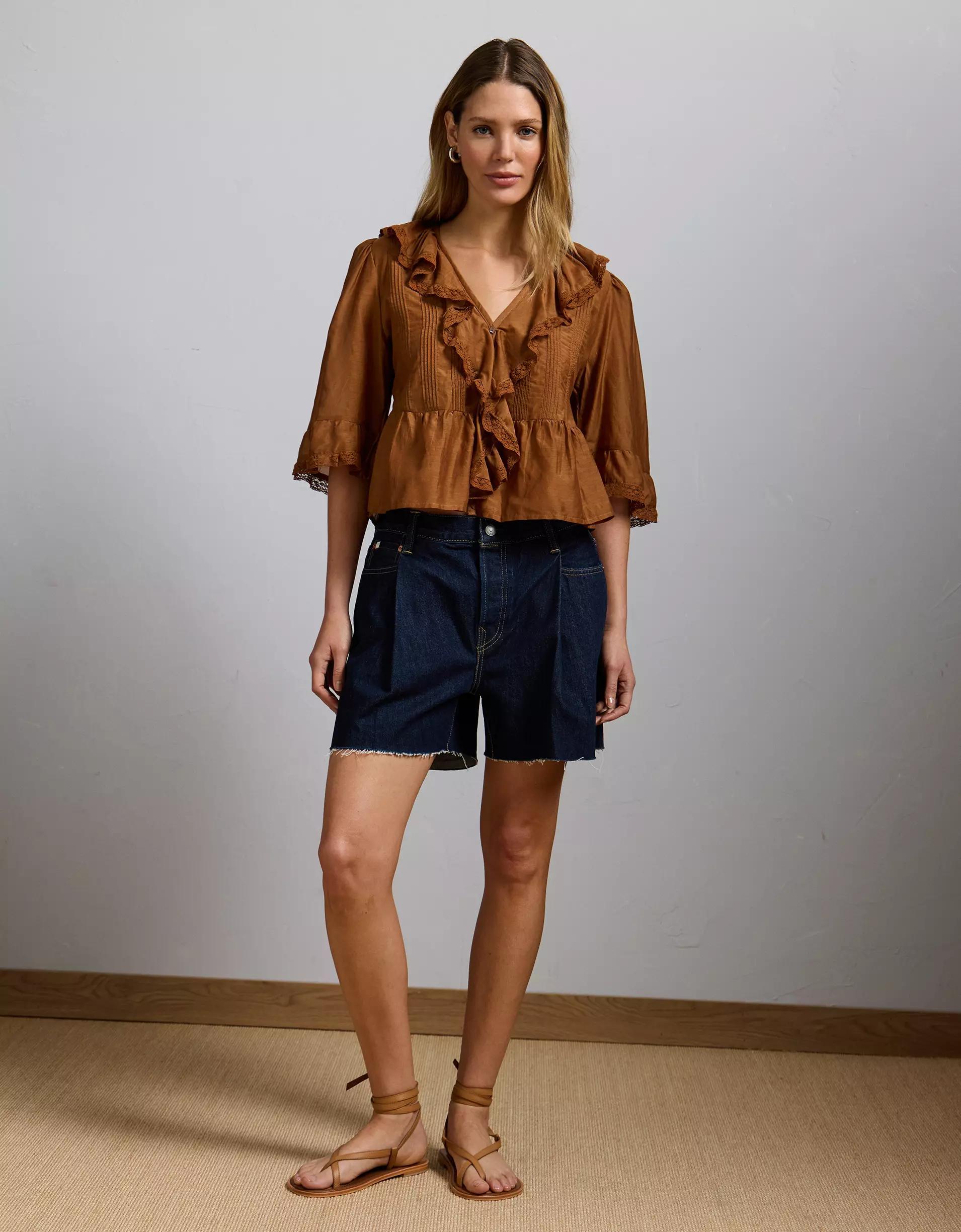 AE77 Premium Ruffle V-Neck Blouse Product Image