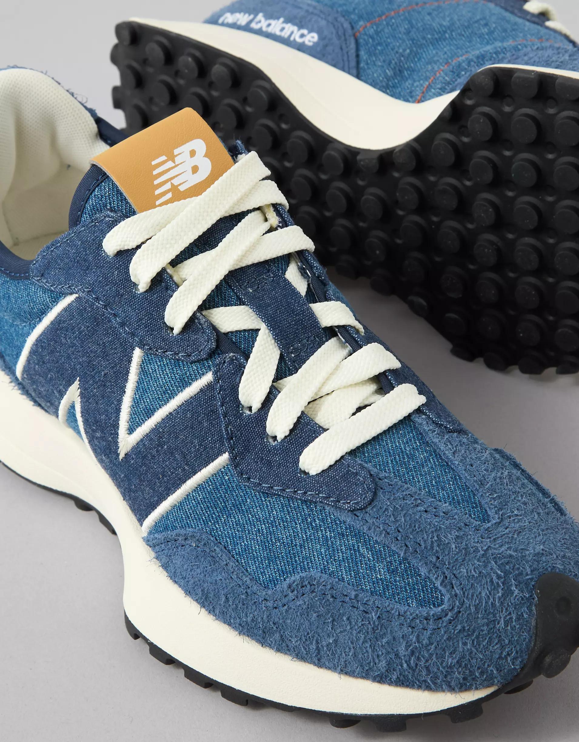New Balance 327 Sneaker Product Image