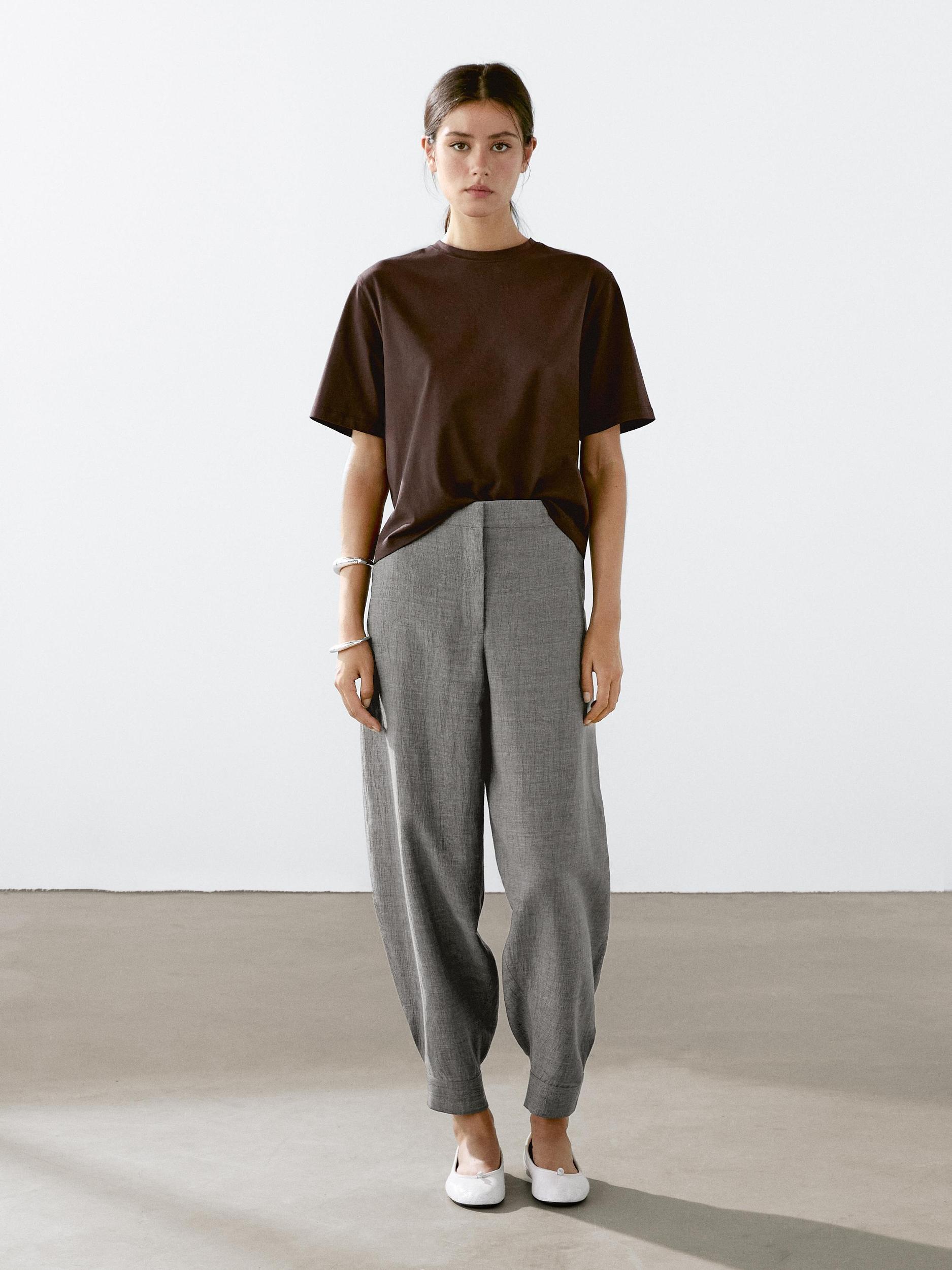 Short sleeve T-shirt with topstitching detail Product Image