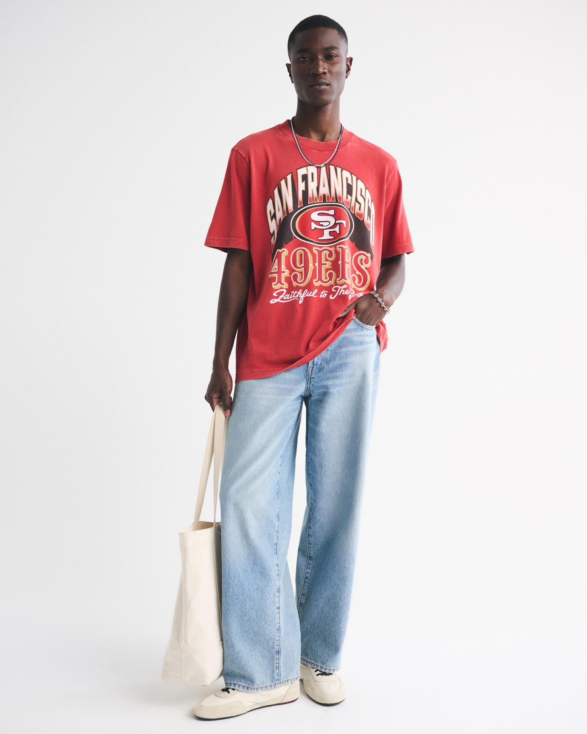 San Francisco 49ers Vintage-Inspired Graphic Tee Product Image