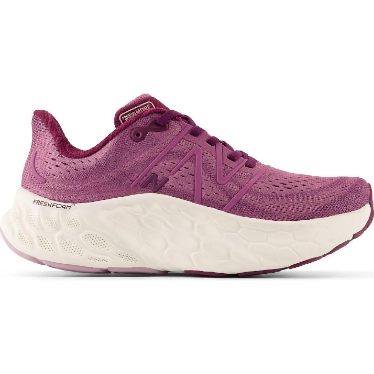 Women's | New Balance Fresh Foam More v4 Product Image