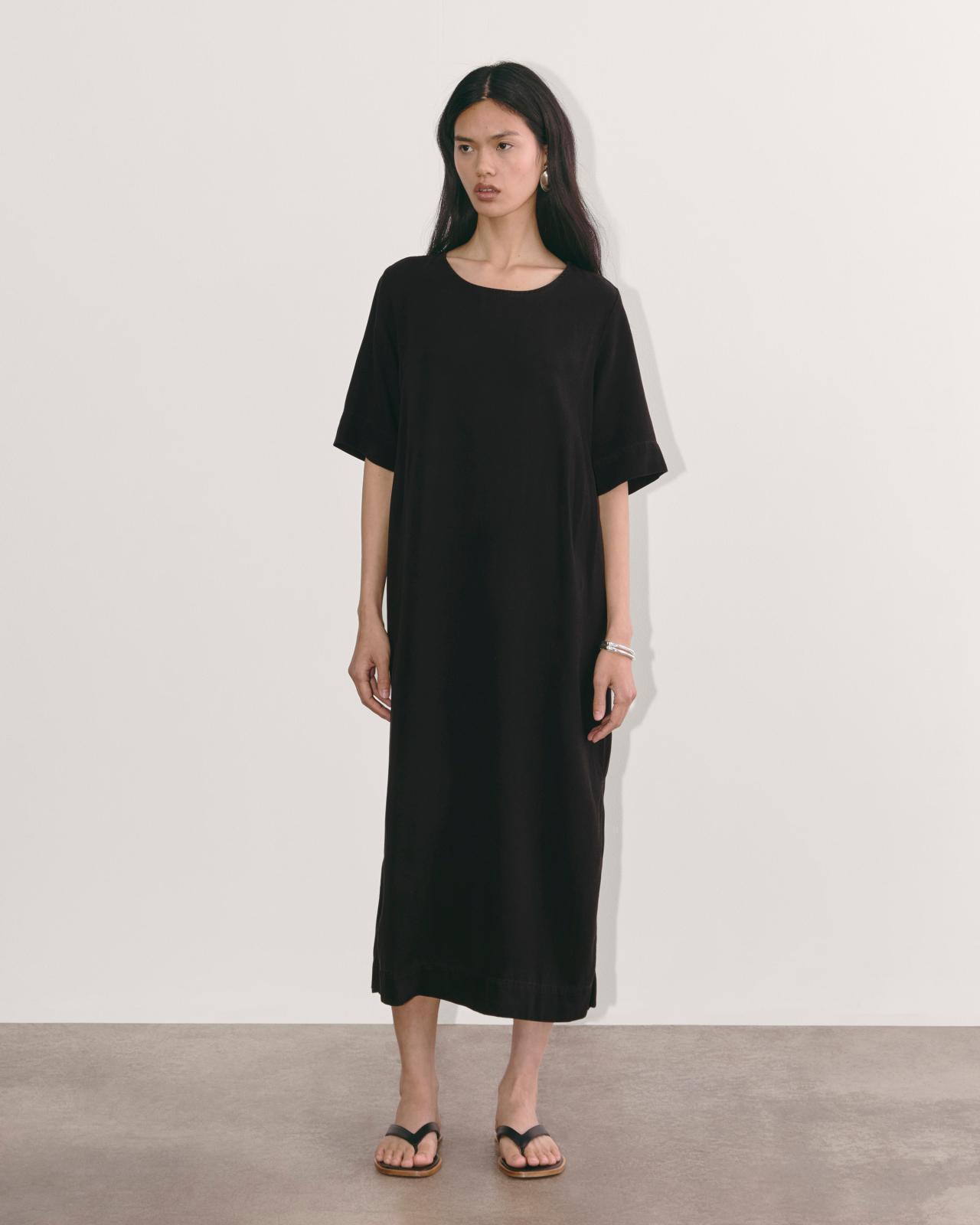 The Relaxed T-Shirt Dress in Buttersoft Product Image