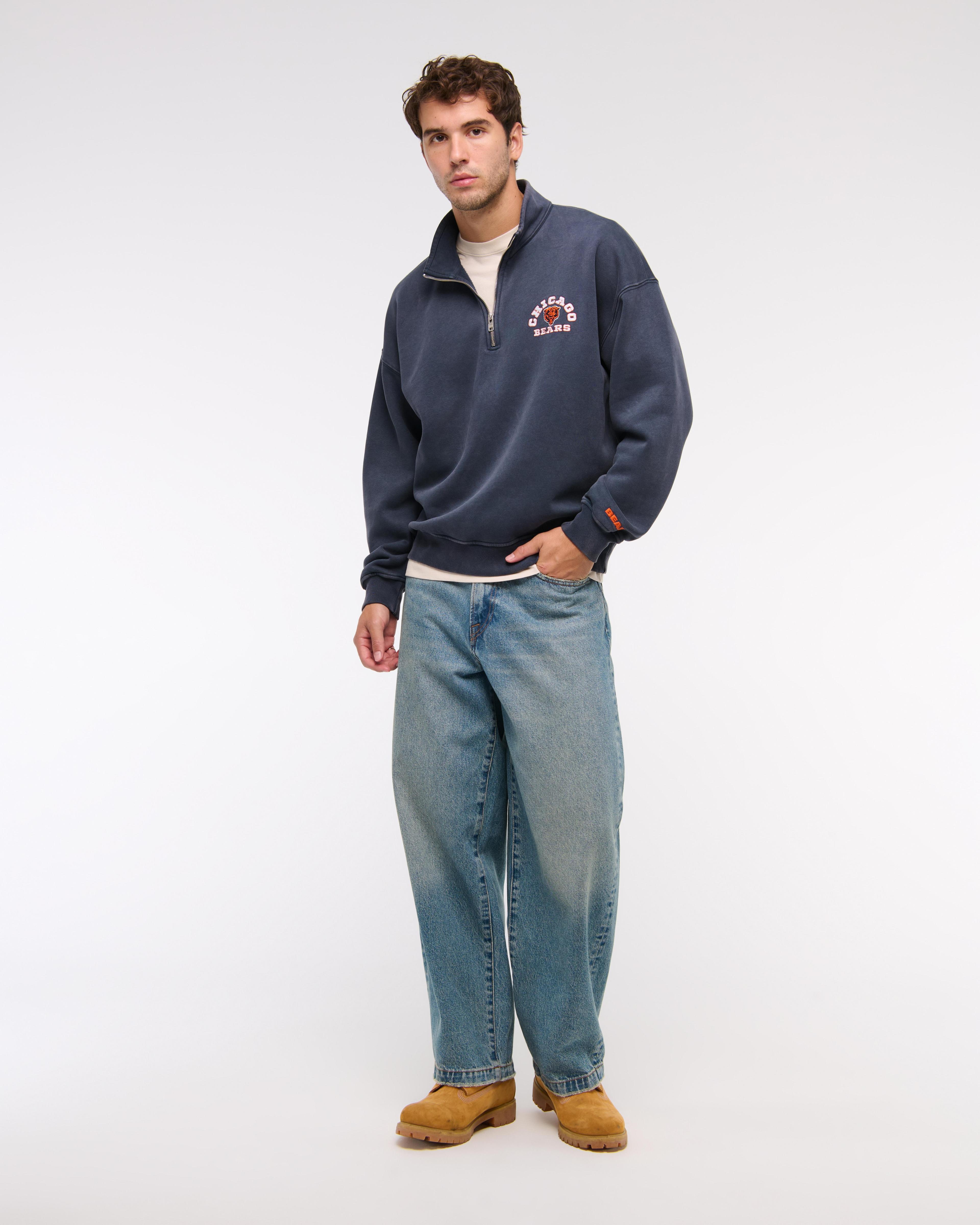 Chicago Bears Half-Zip Sweatshirt Product Image