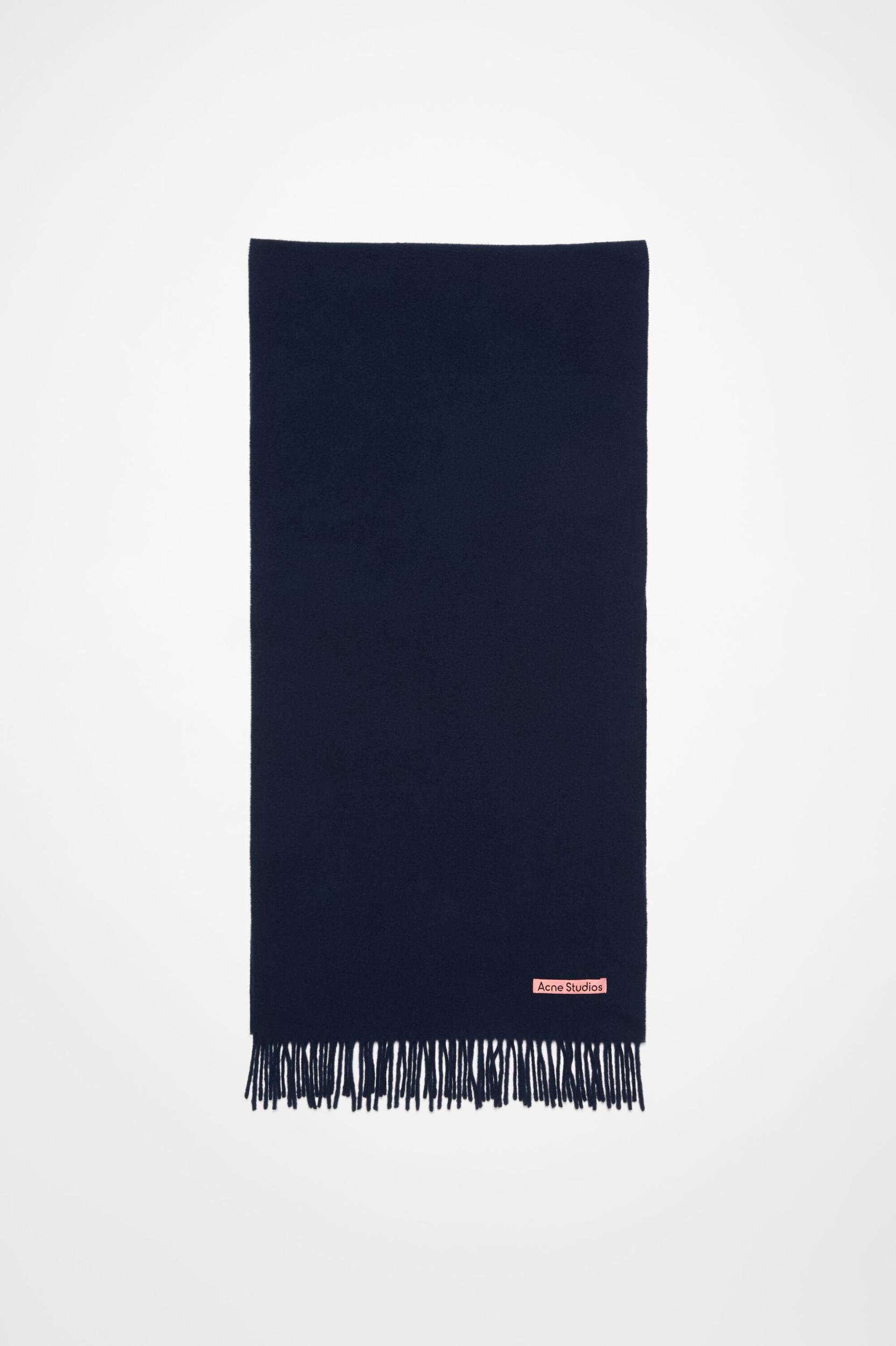 Fringe wool scarf – Narrow Product Image