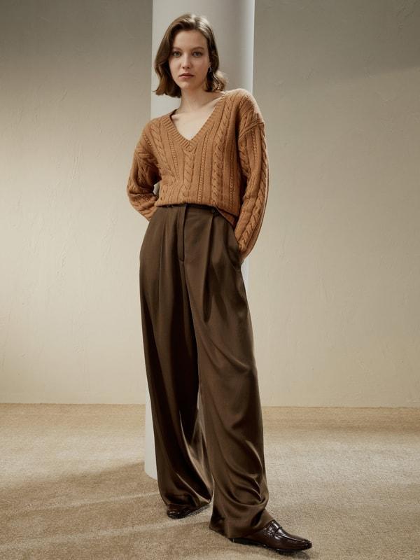 Cable-Knit Wool-Cashmere Blend Sweater Product Image