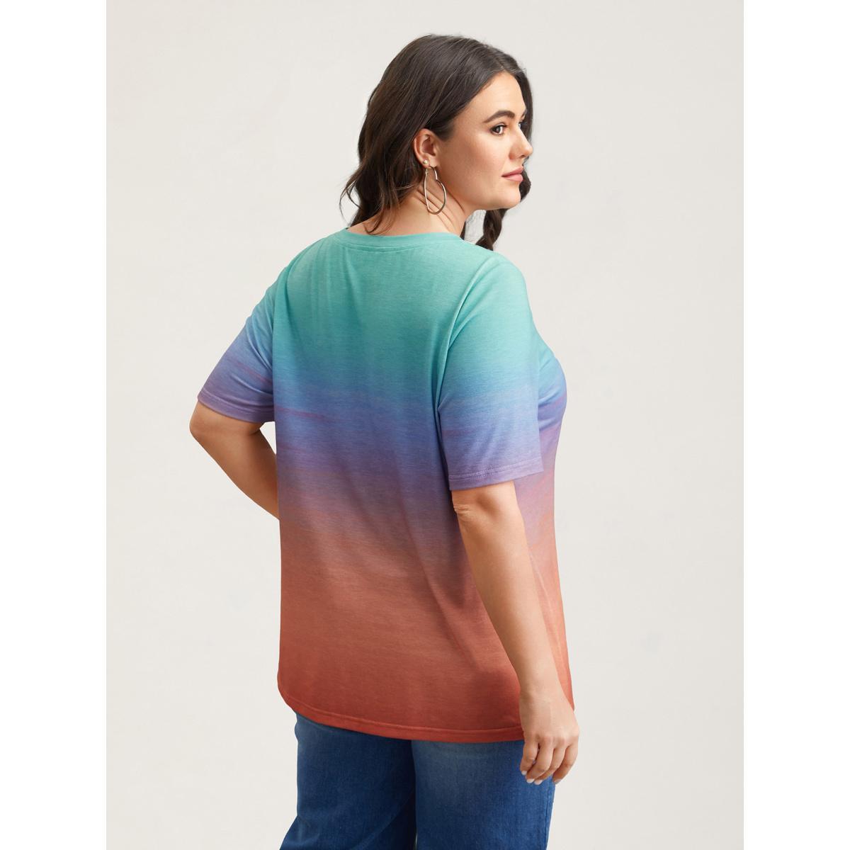 Plus Size Gradient Beach Print Fitted T-Shirt Multicolor Women Playful Contrast Tropical Round Neck Casual T-shirts BloomChic 22-24/3X Product Image