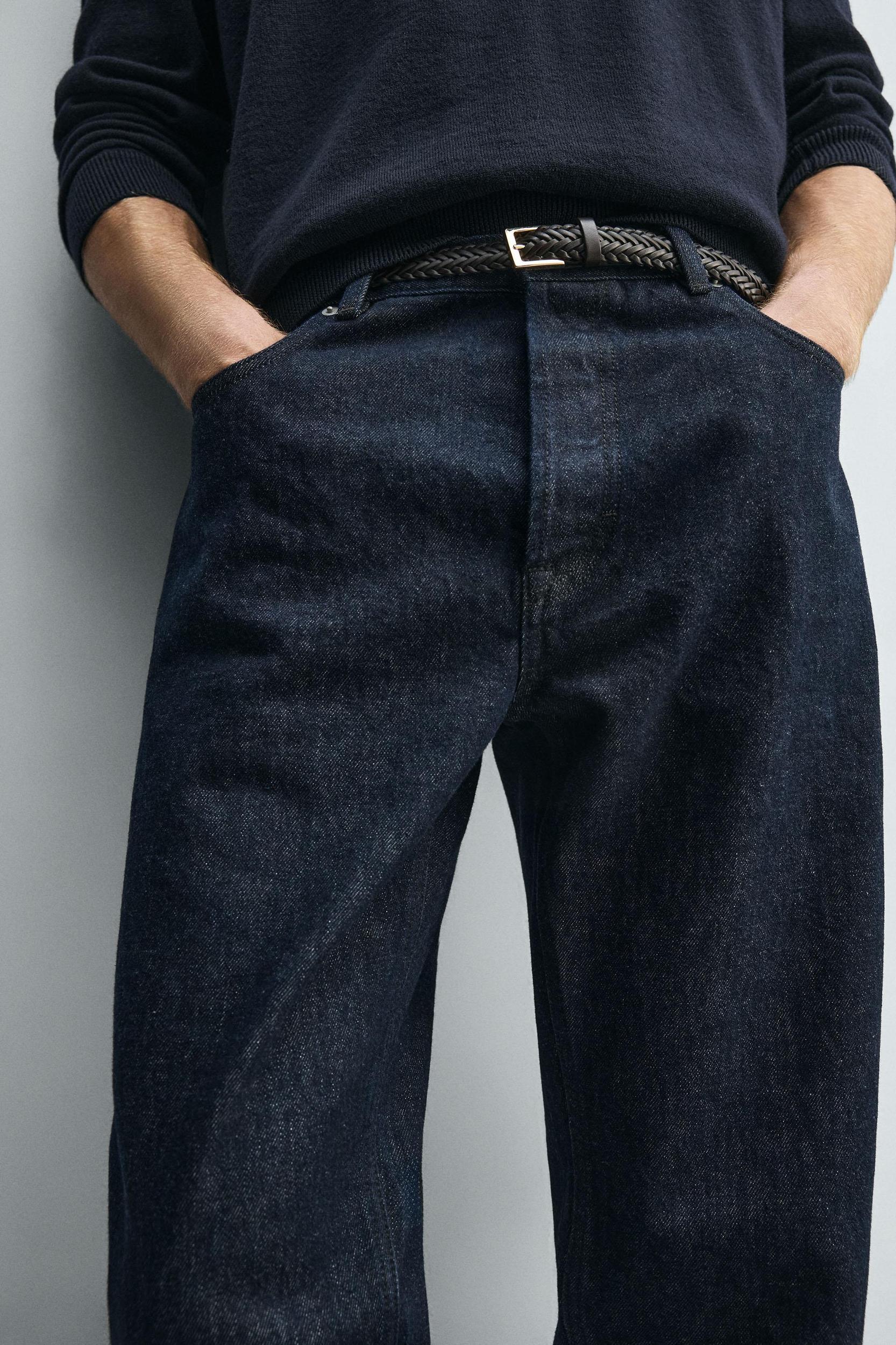 STRAIGHT FIT JEANS Product Image
