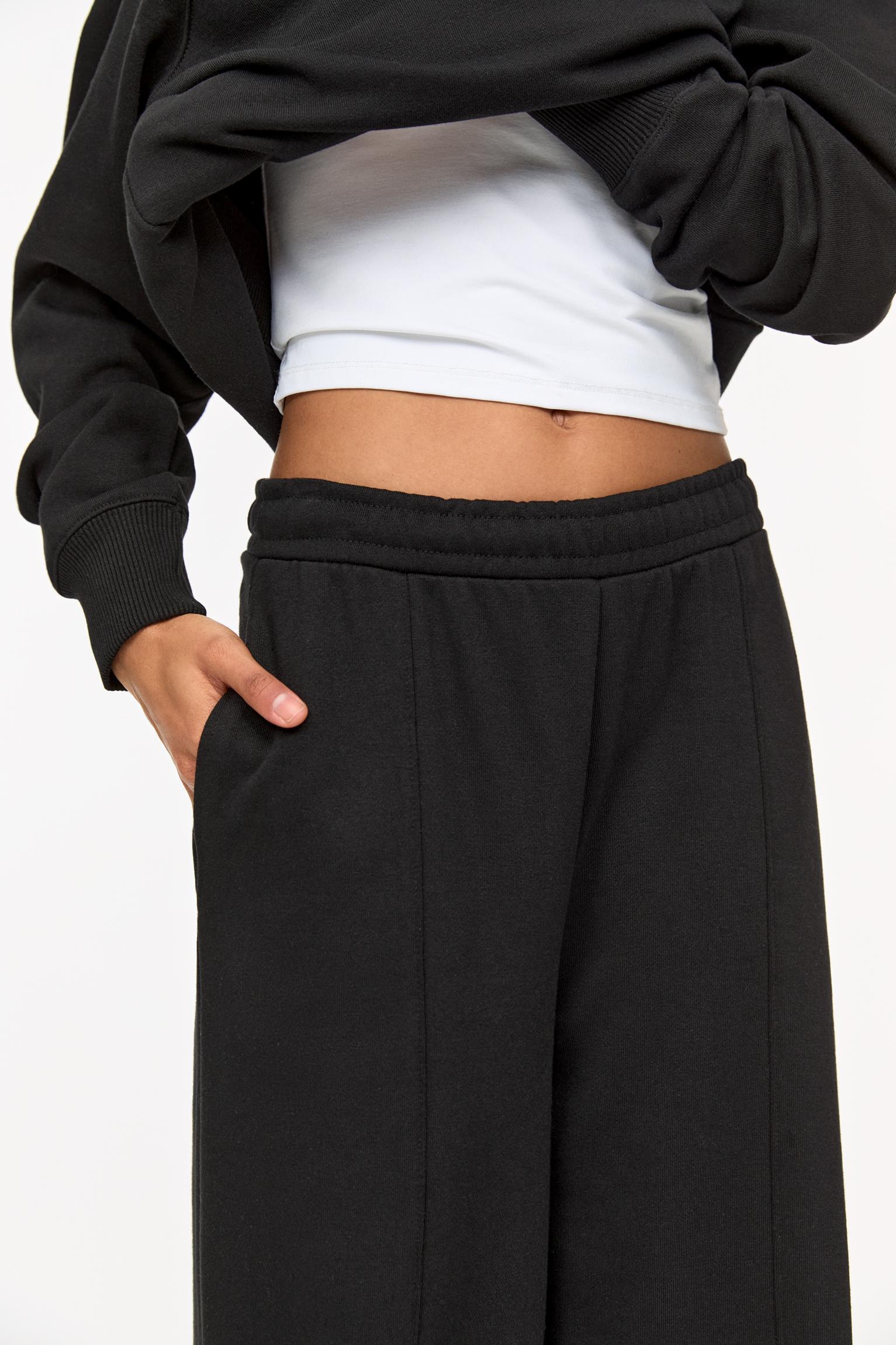Wide leg tracksuit pants Product Image