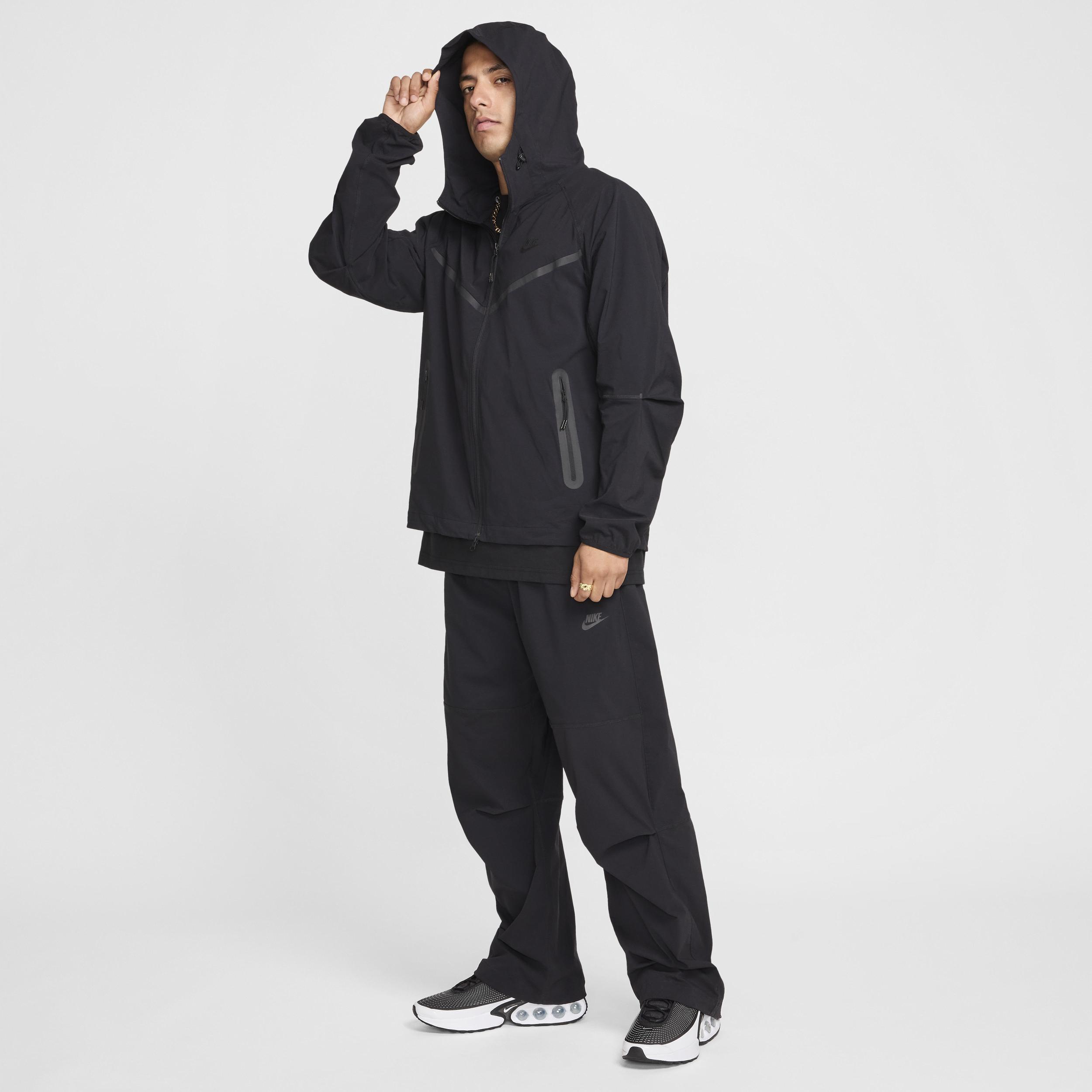 Nike Men's Tech Woven Oversized Pants Product Image