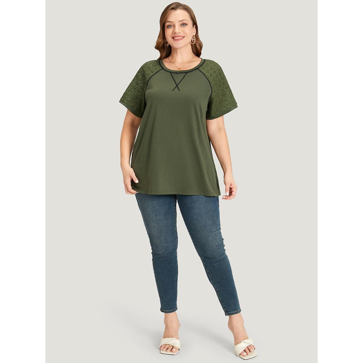 Plus Size Plain Patchwork Broderie Anglaise Raglan Sleeve T-shirt ArmyGreen Women Elegant Plain Plain Round Neck Dailywear T-shirts BloomChic 22-24/3X Product Image