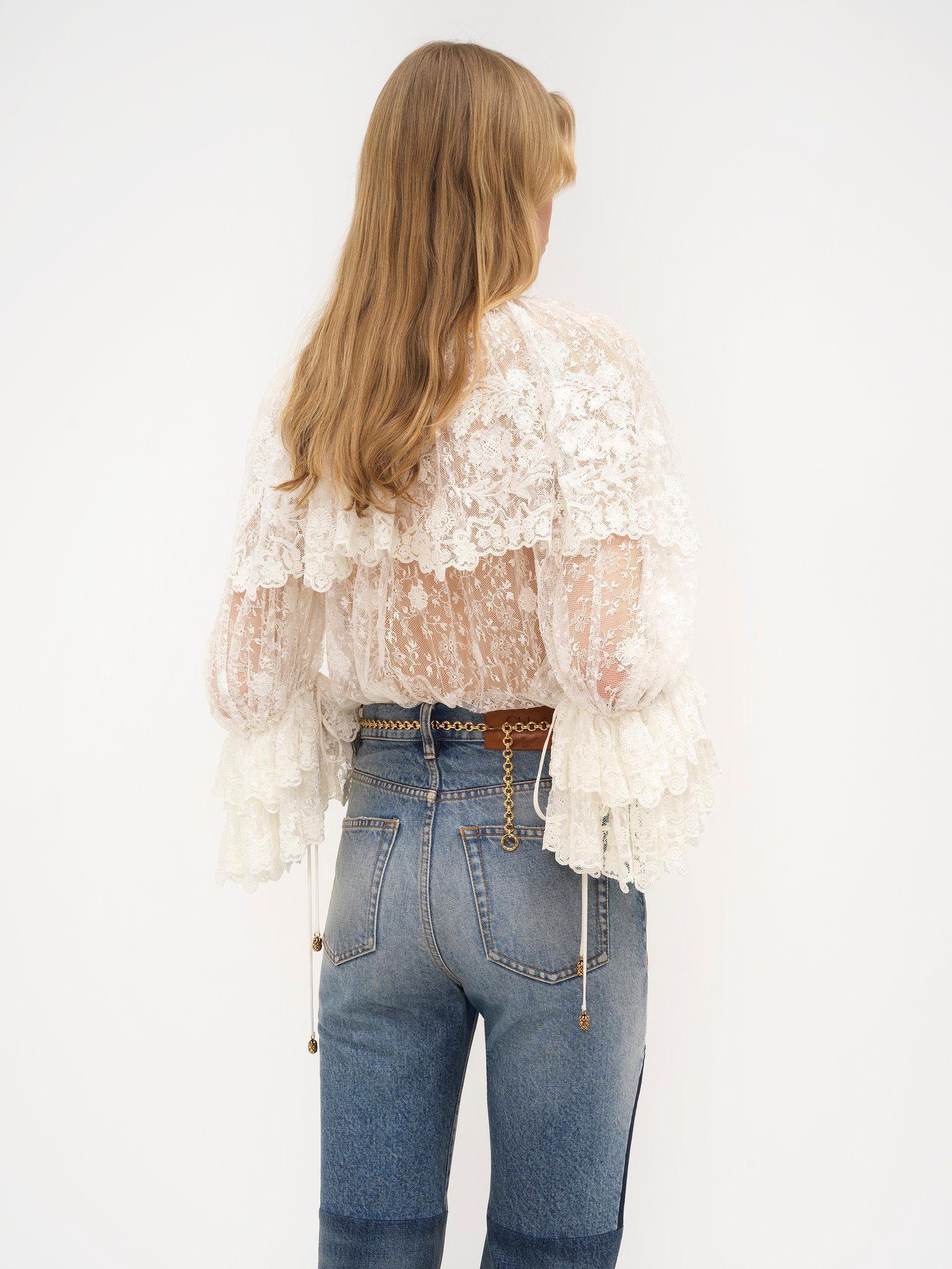 Gathered top in lace Product Image