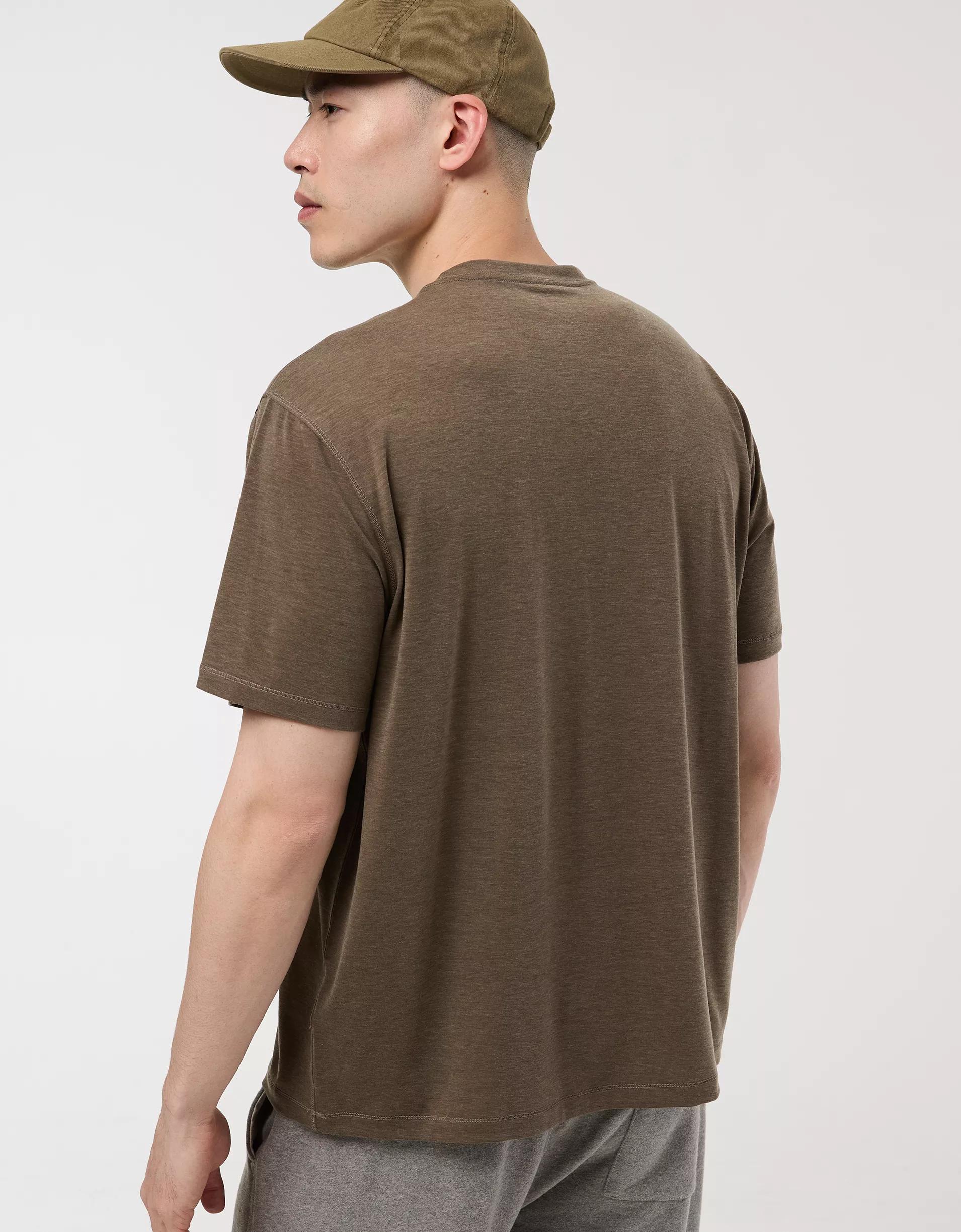 AE 24/7 Training T-Shirt Product Image