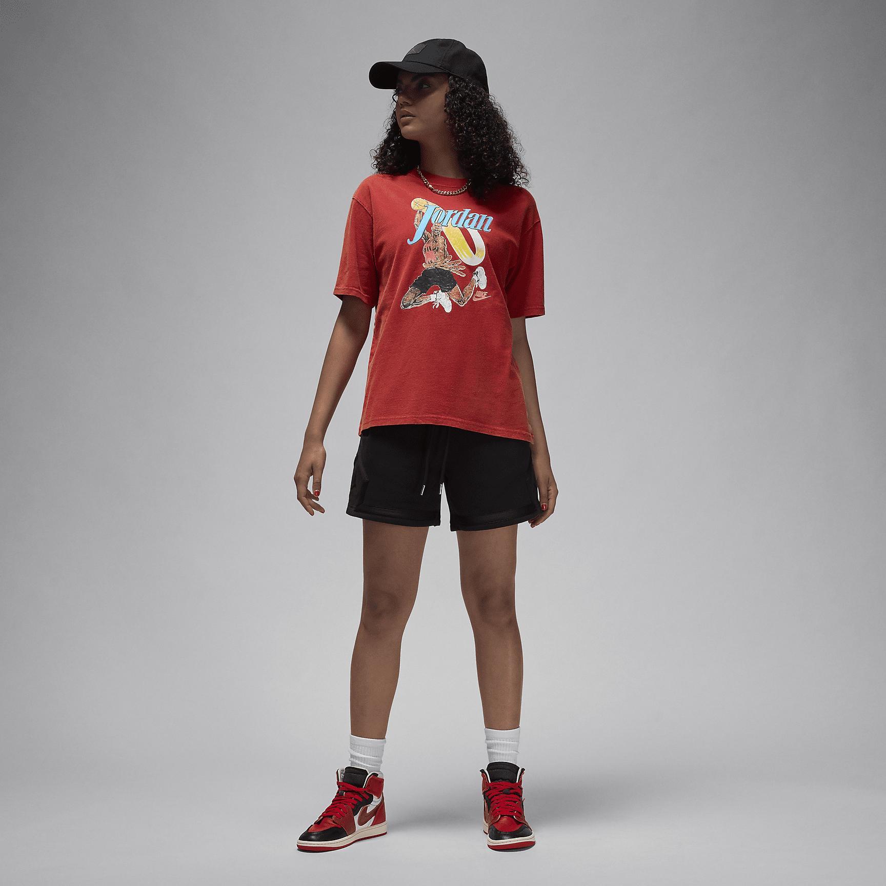 Women's Jordan Graphic Girlfriend T-Shirt Product Image