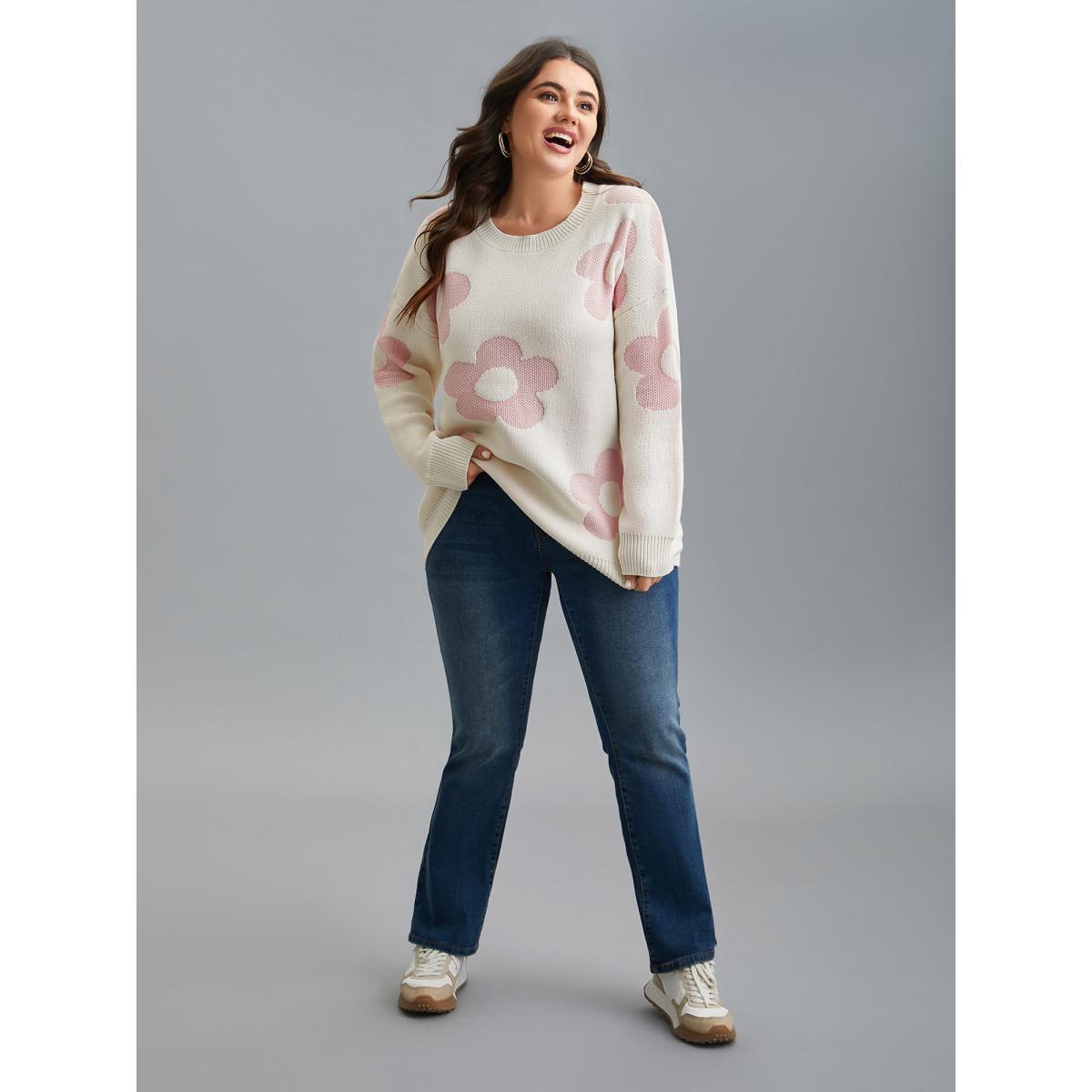 Plus Size Round Neck Floral Pattern Pullover Ivory Women Casual Loose Long Sleeve Round Neck Everyday Pullovers BloomChic 30/6X Product Image