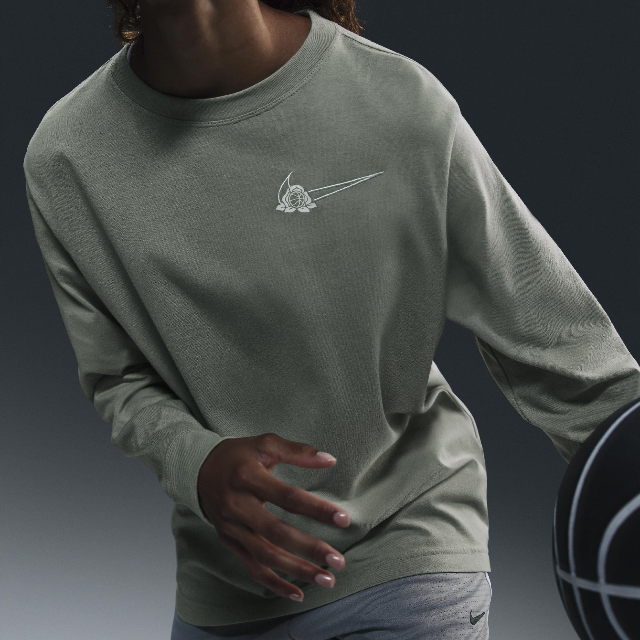 Nike Women's Long-Sleeve Graphic Basketball T-Shirt Product Image