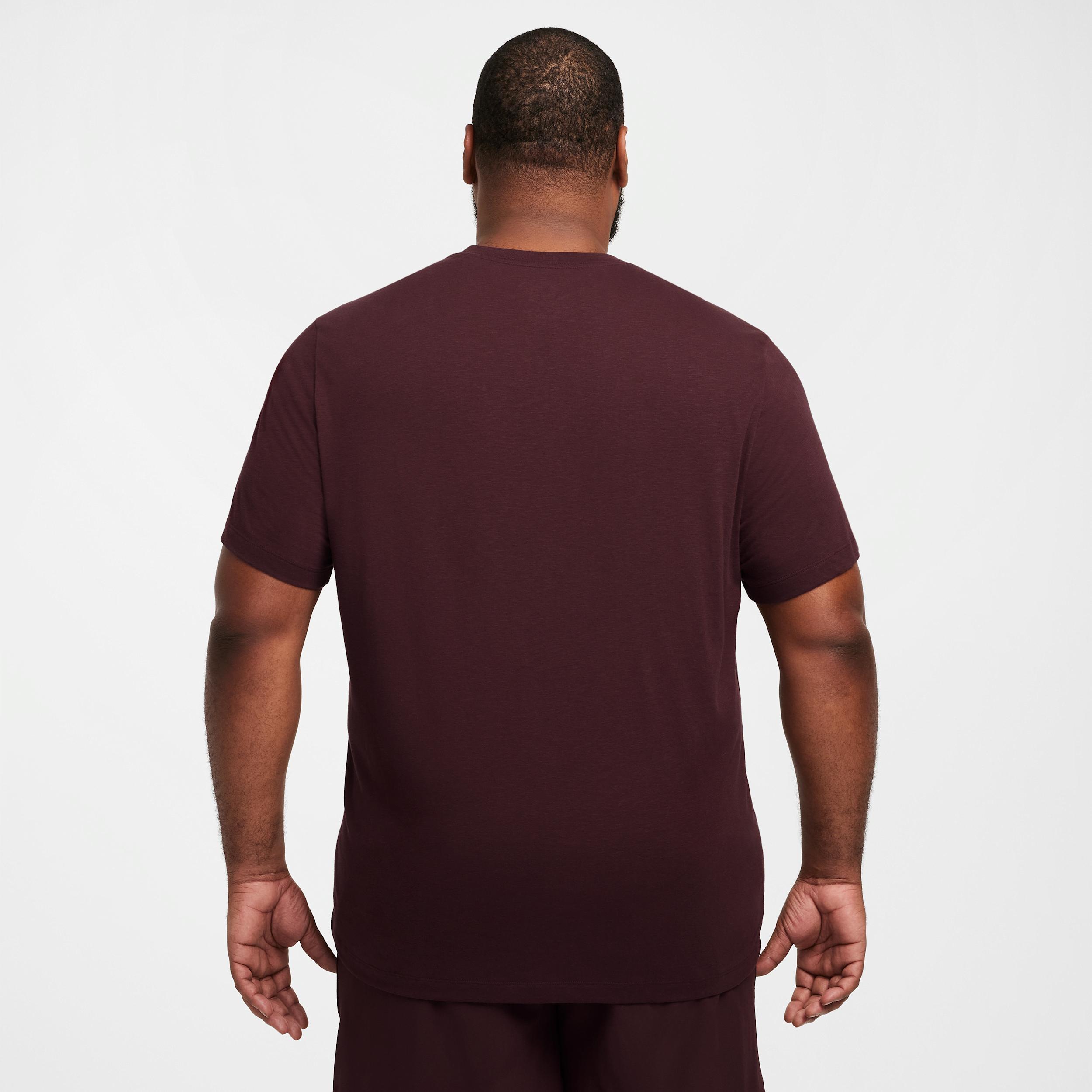 Nike Men's Dri-FIT Fitness T-Shirt Product Image