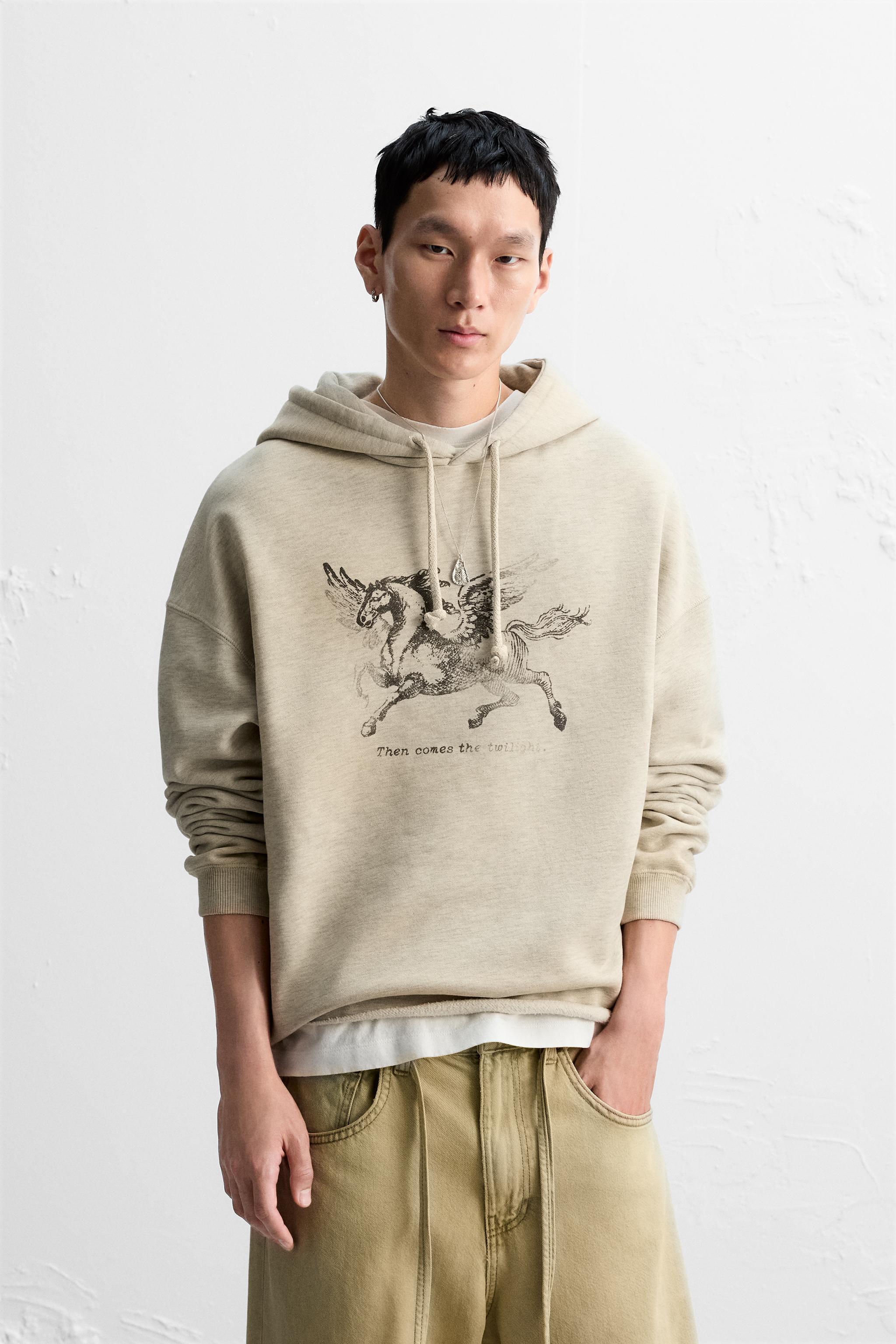 WASHED PRINT SWEATSHIRT Product Image