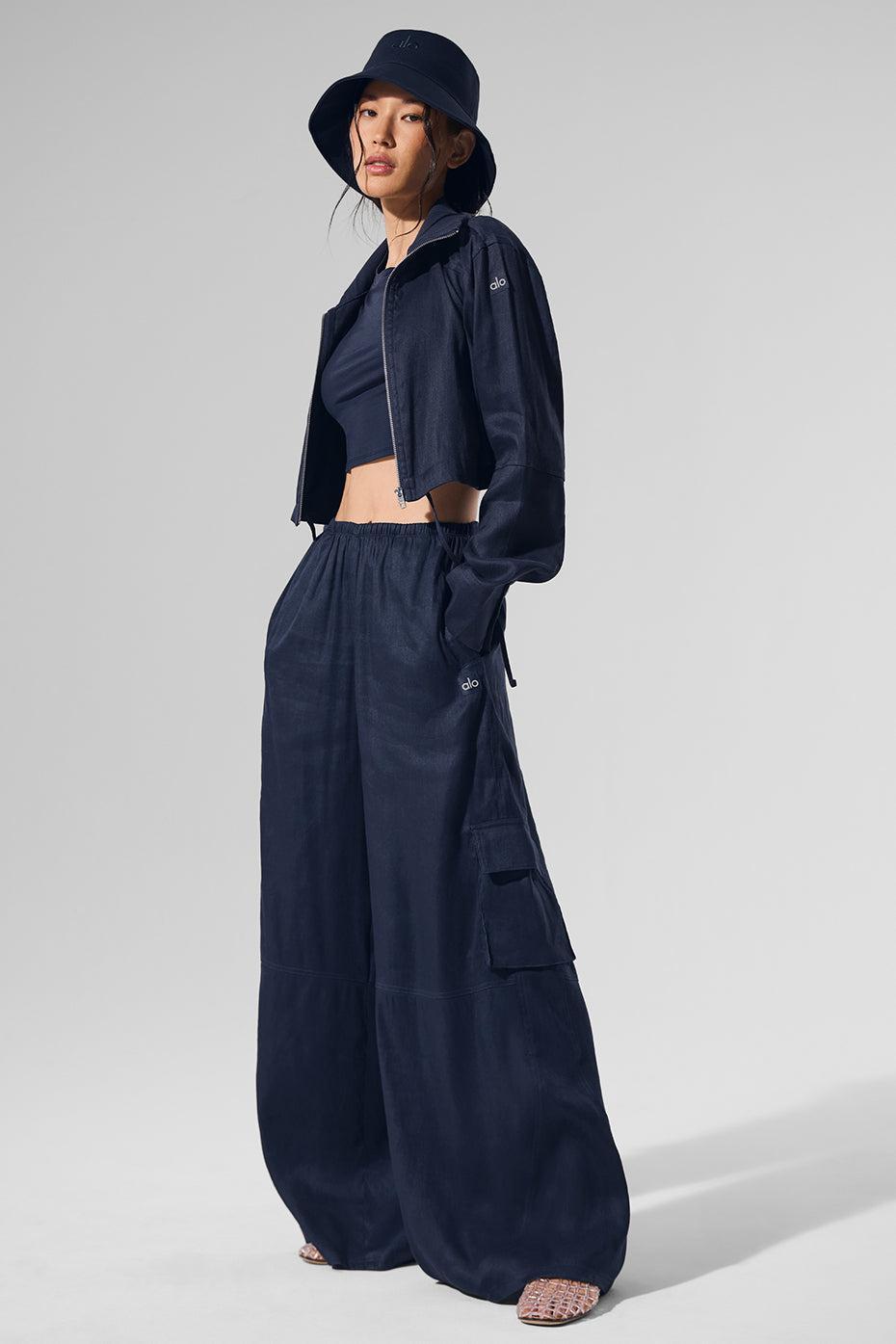 Linen Cropped Getaway Jacket - Navy Product Image