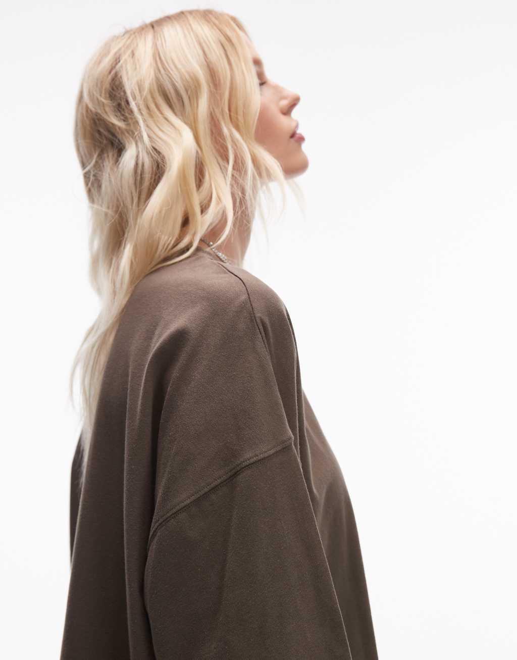 Topshop oversized drop shoulder tee in dark khaki Product Image