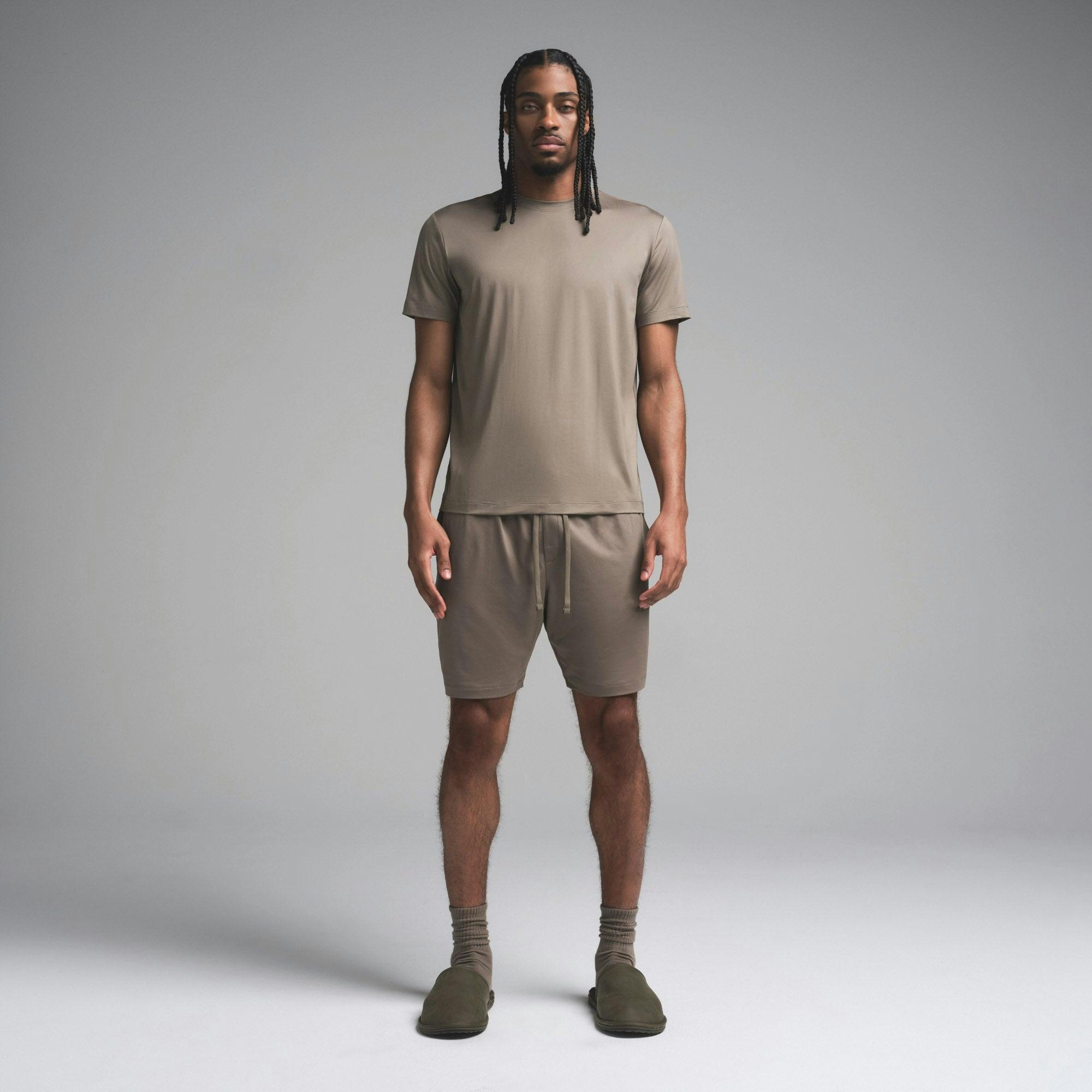 OUTDOOR JERSEY MENS CLASSIC SHORT | TRUFFLE Product Image