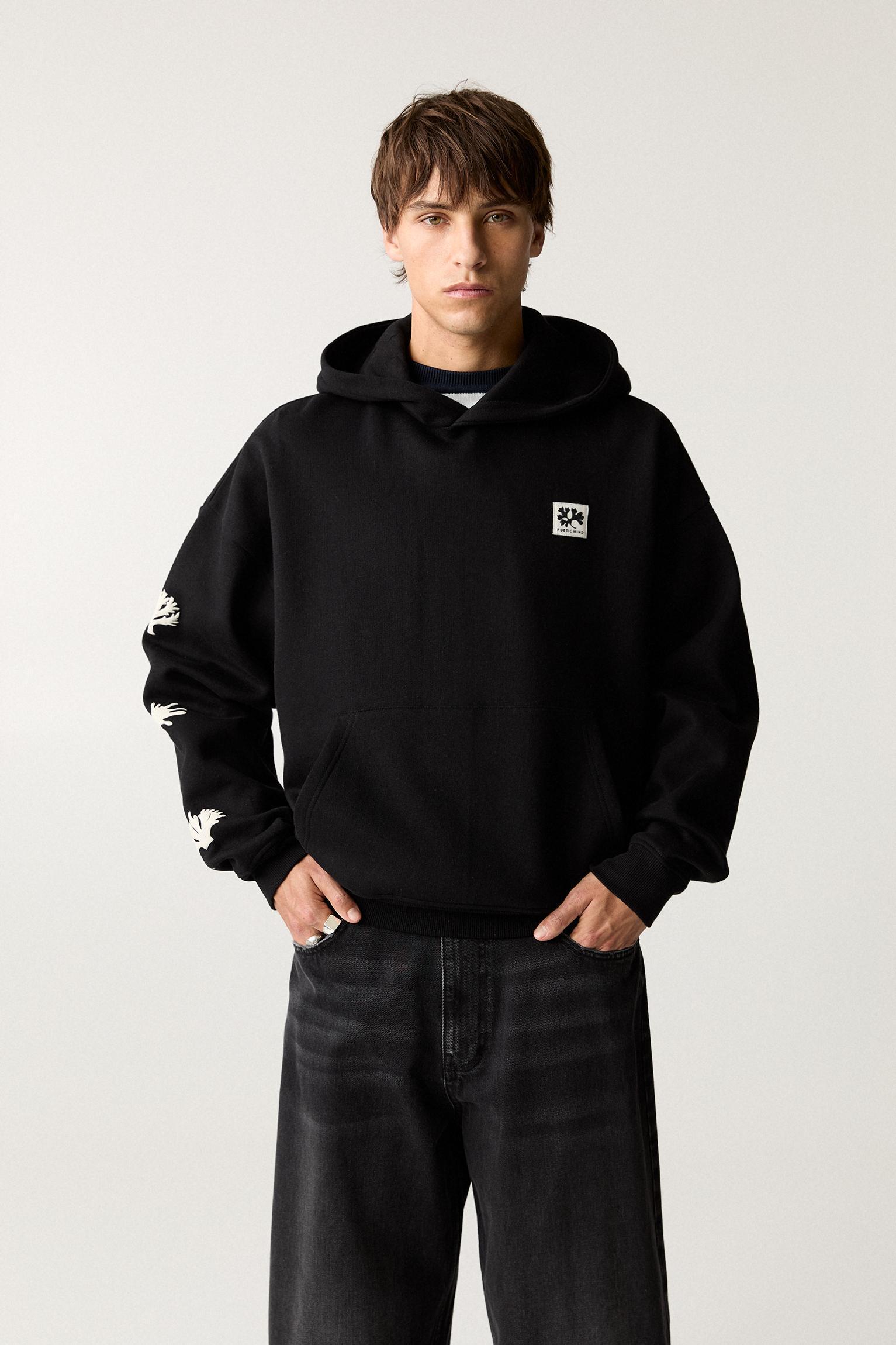 Boxy hooded sweatshirt Product Image