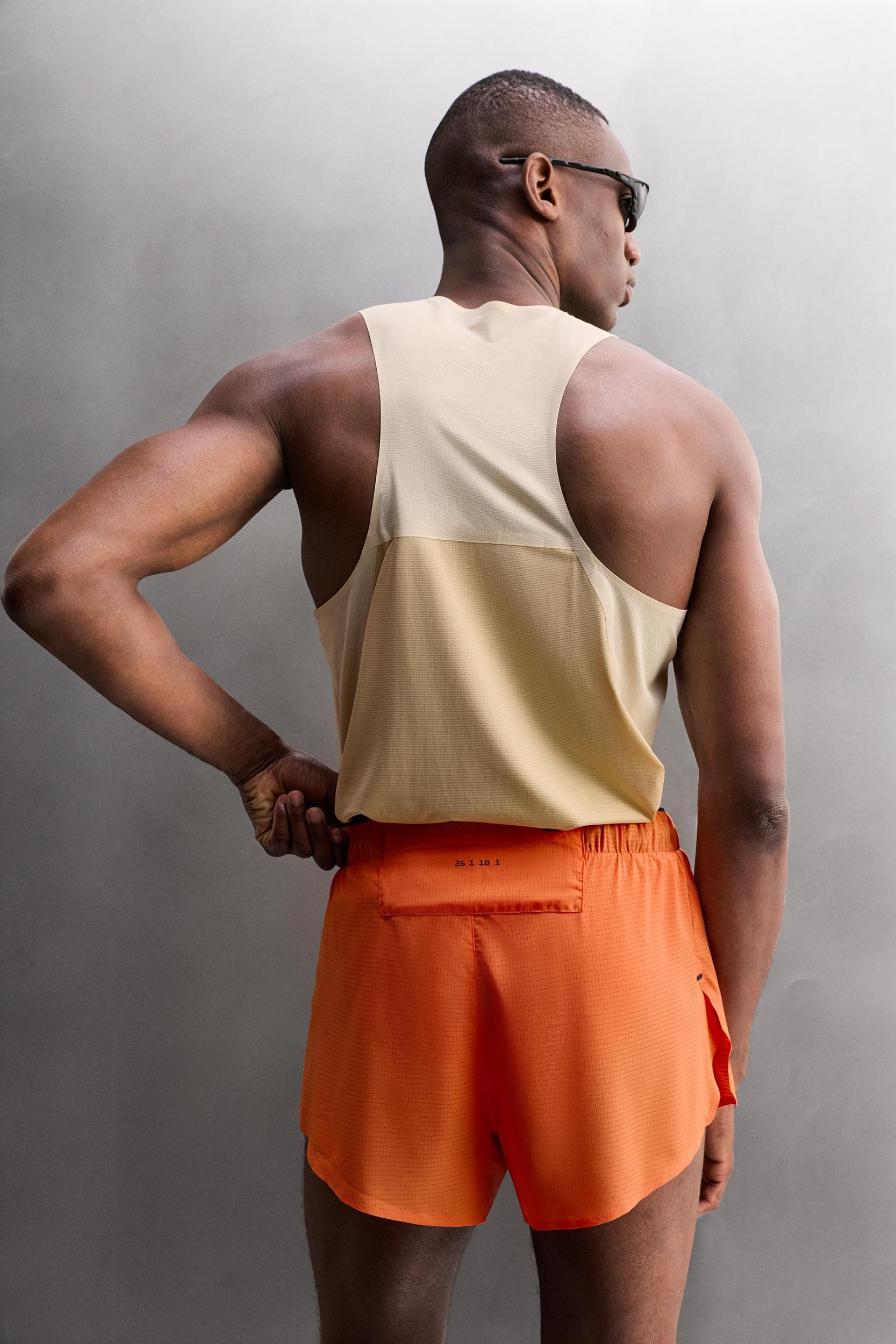 RUNNING SHORTS Product Image