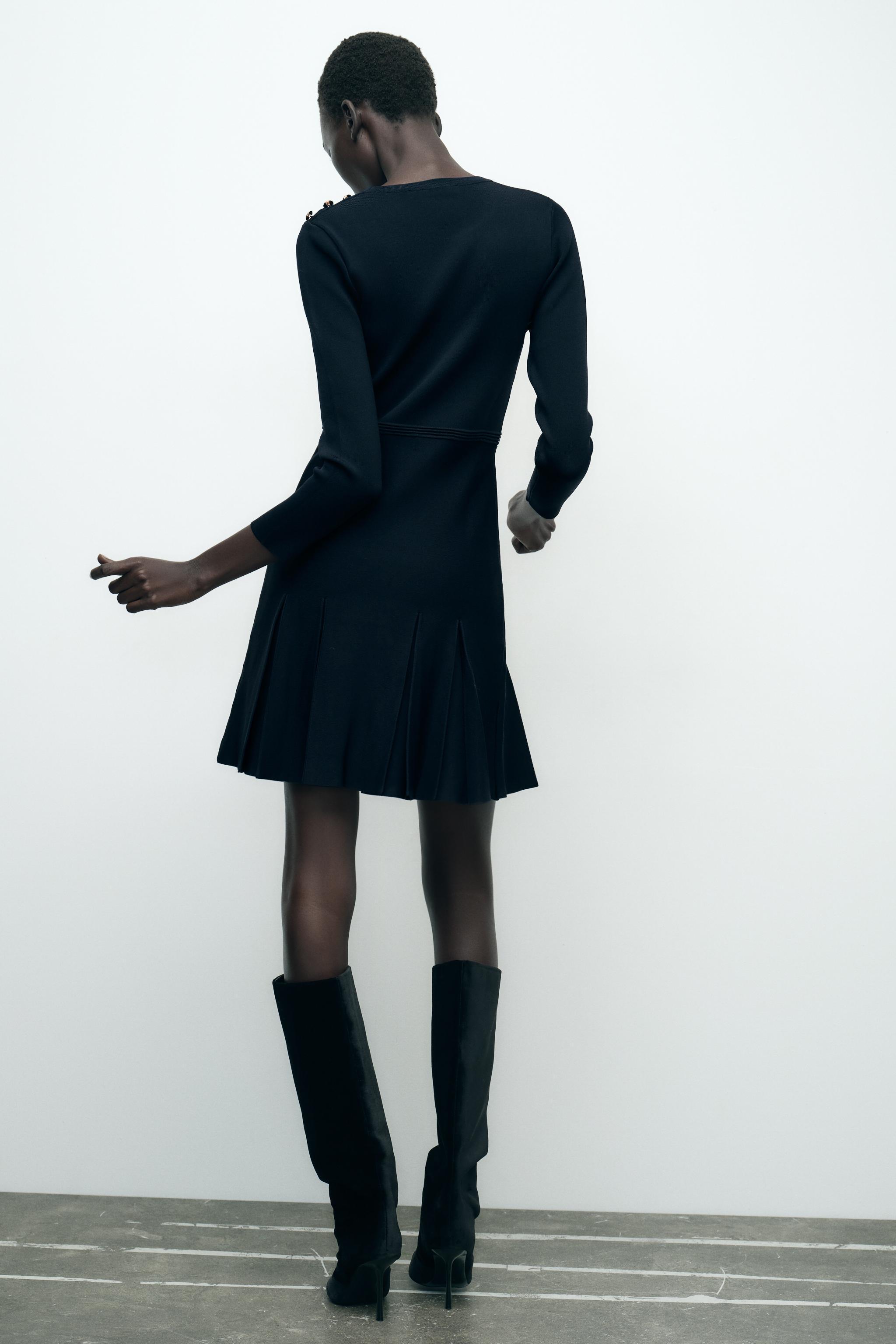 PLEATED SHORT KNIT DRESS Product Image