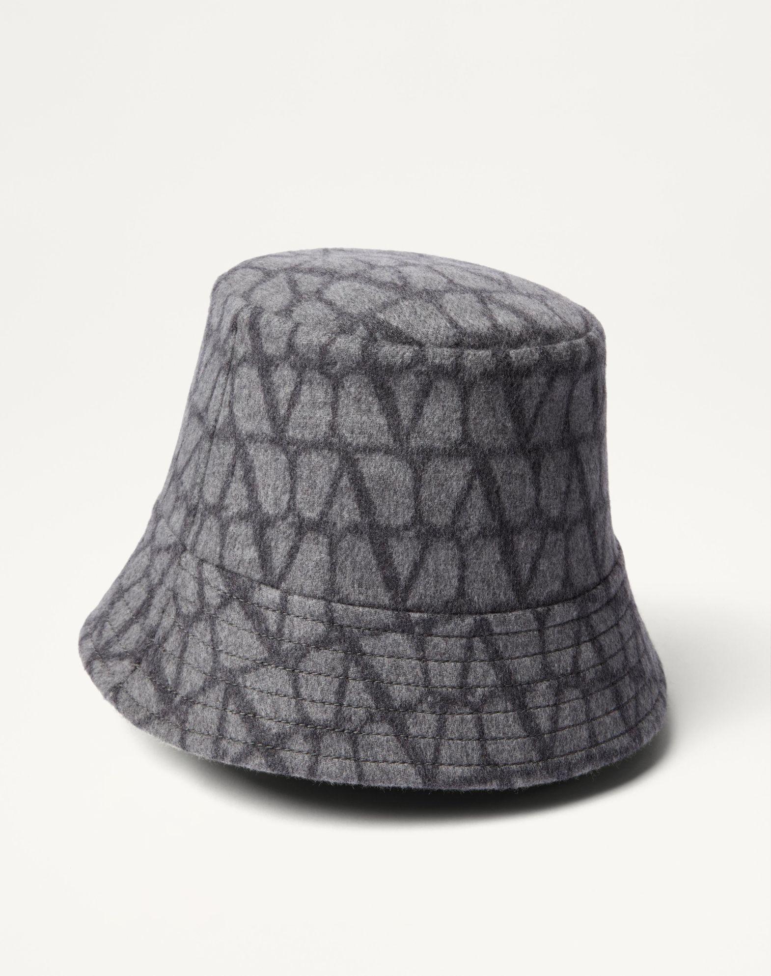 Toile Iconographe Reversible Bucket Hat Product Image