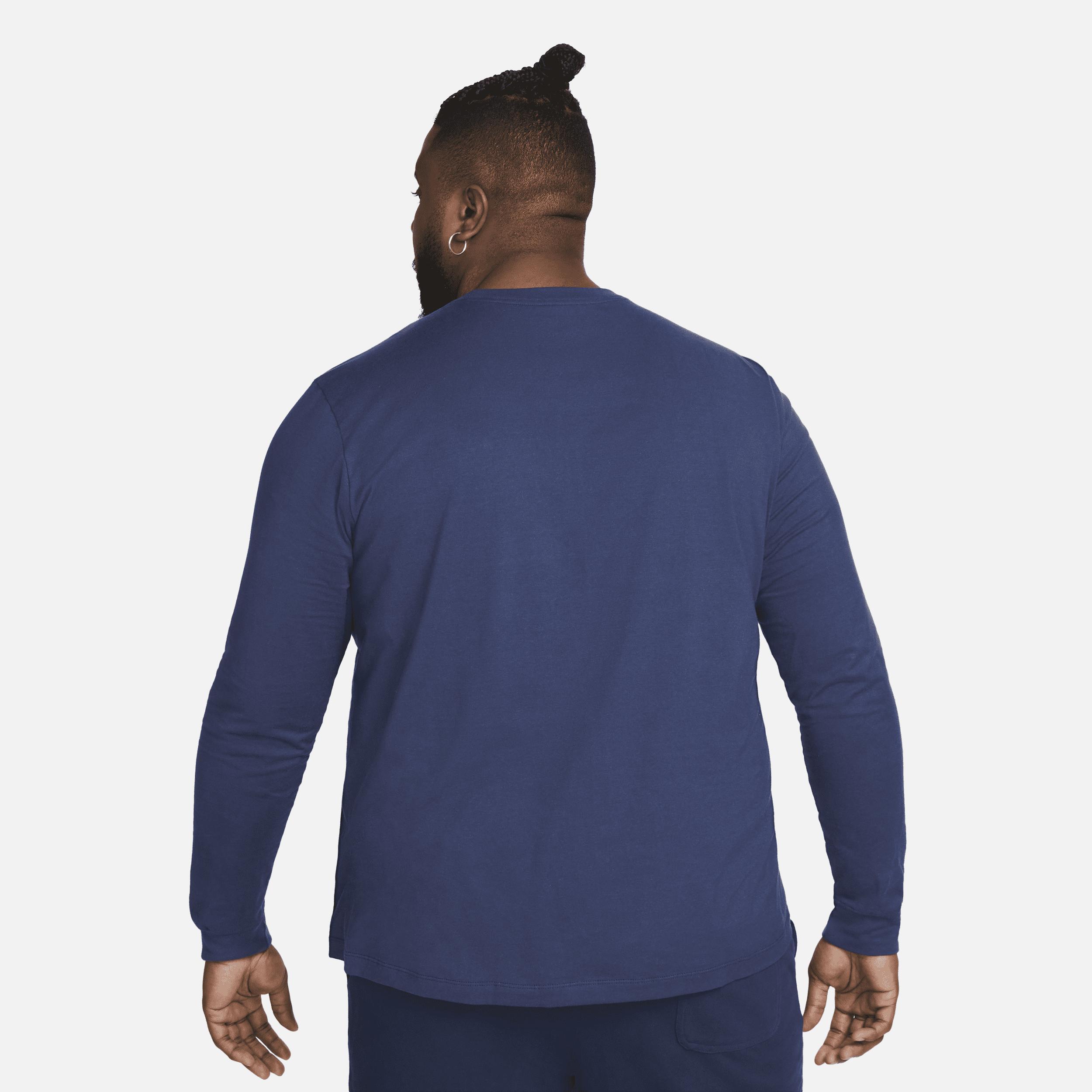 Men's Nike Sportswear Club Long-Sleeve T-Shirt Product Image