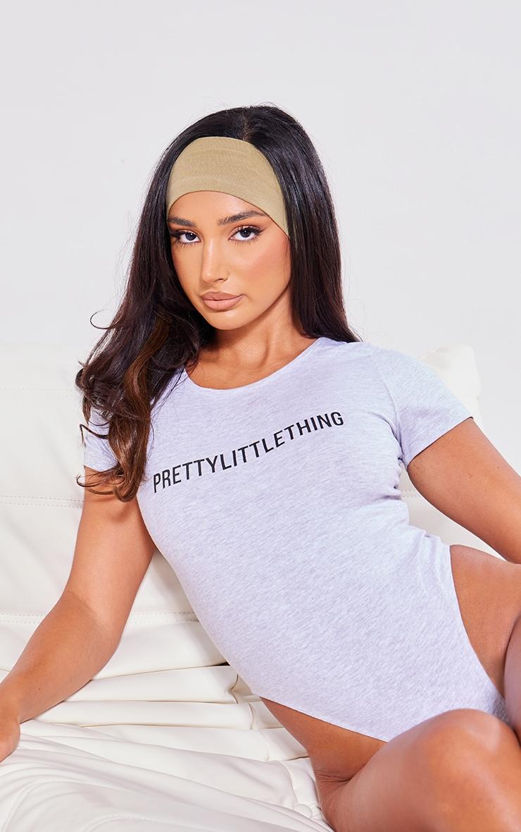 PRETTYLITTLETHING Petite Ash Grey Logo Short Sleeve Bodysuit Product Image