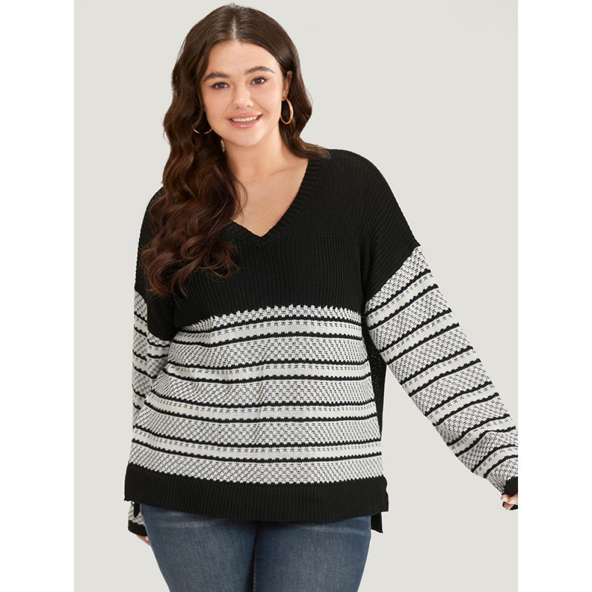 Plus Size Two Tone V Neck Patchwork Elastic Cuffs Pullover Black Women Casual Loose Long Sleeve V-neck Everyday Pullovers BloomChic 18-20/2X Product Image