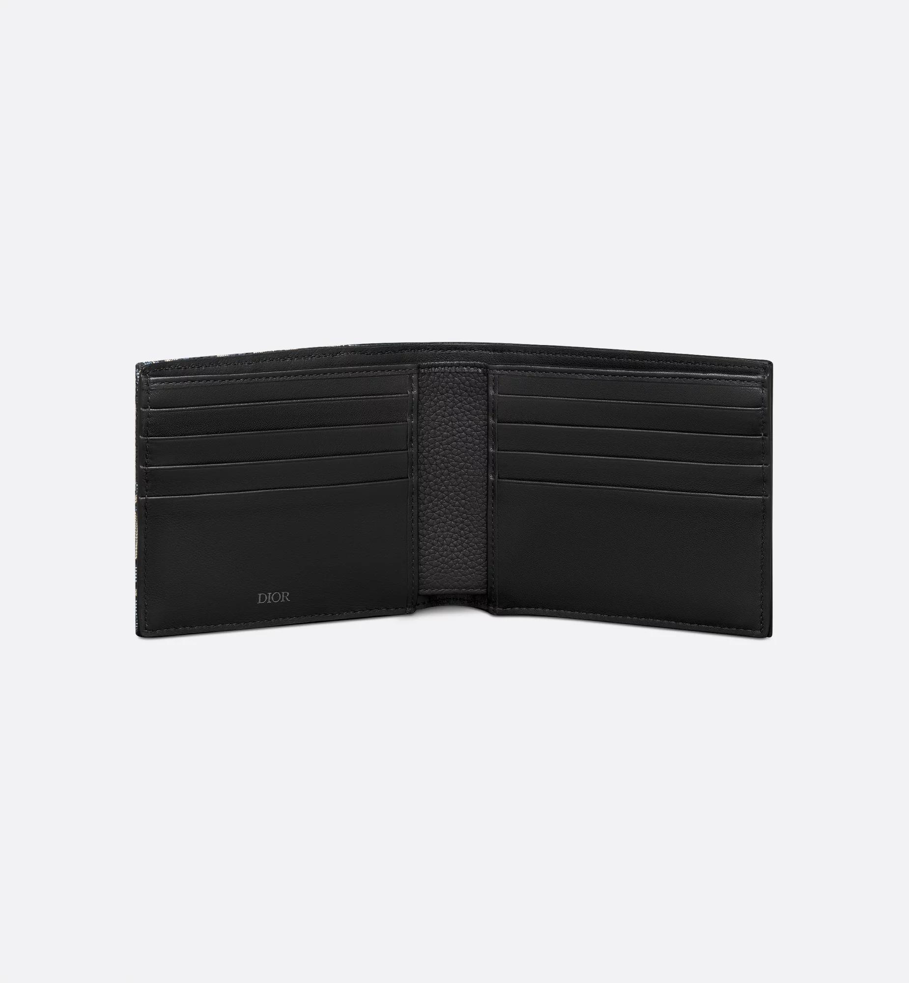 Saddle Bifold Wallet Product Image