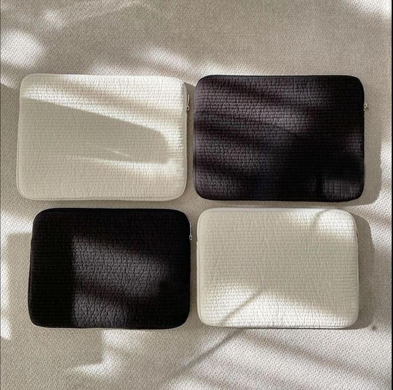 Textured Plain Tablet / Laptop Sleeve Product Image