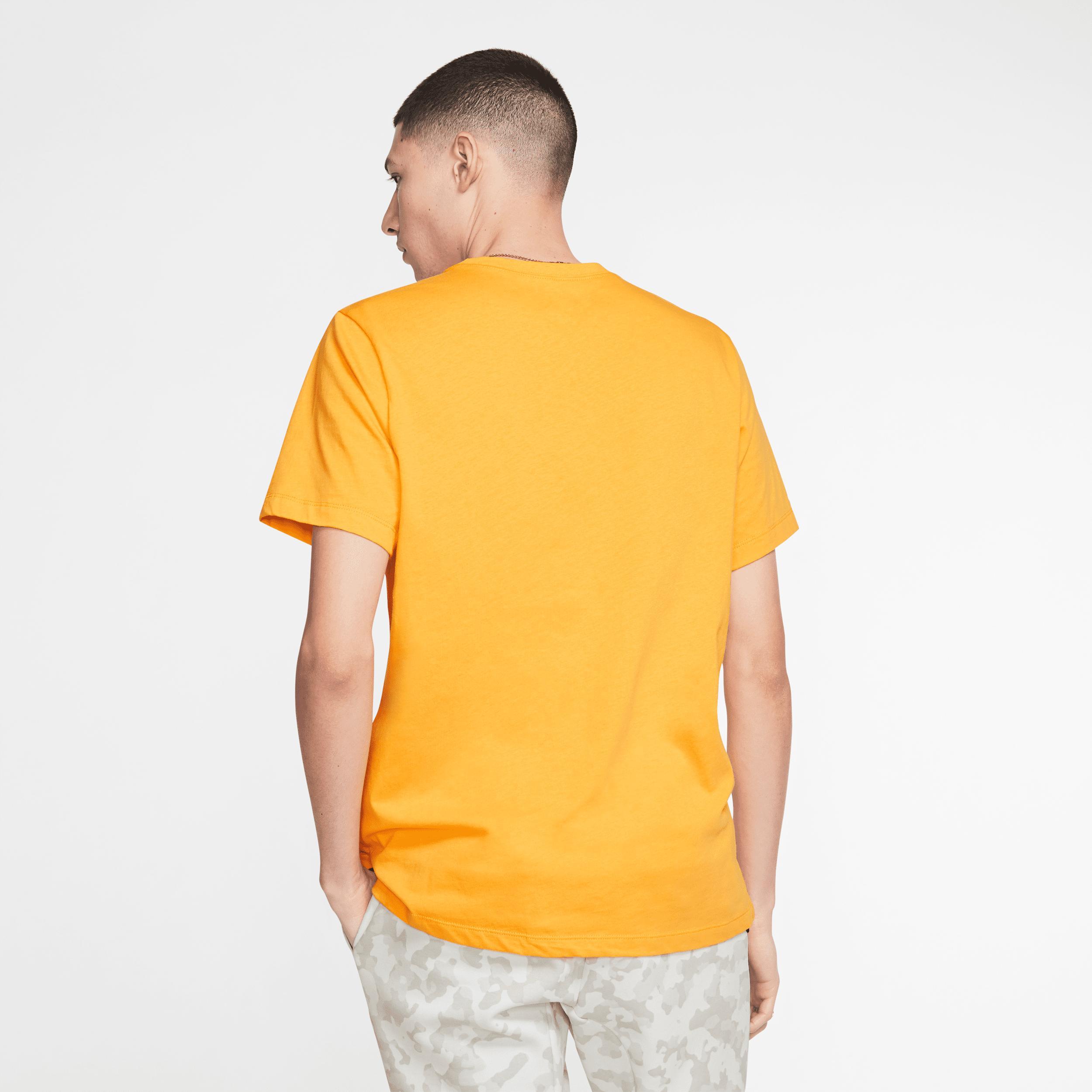Nike Sportswear Club Men's T-Shirt Product Image