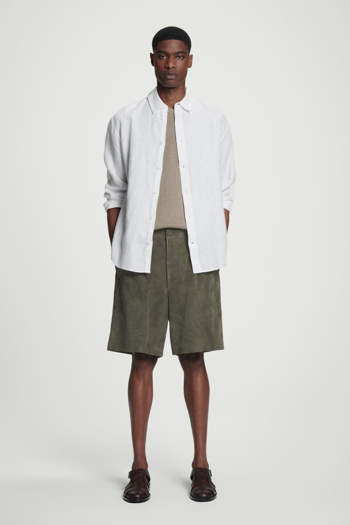 TAILORED SUEDE SHORTS Product Image