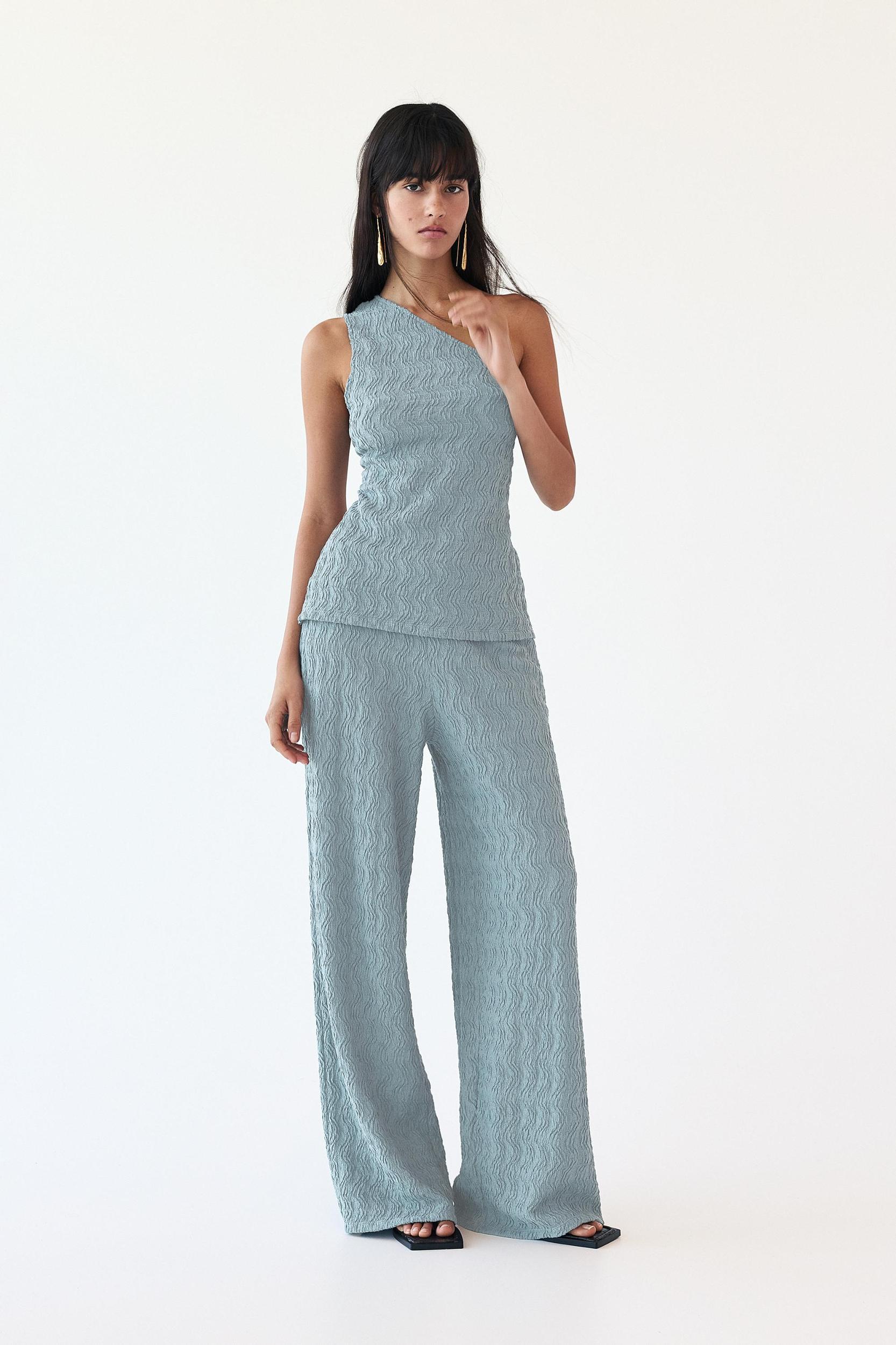 Textured asymmetric top Product Image