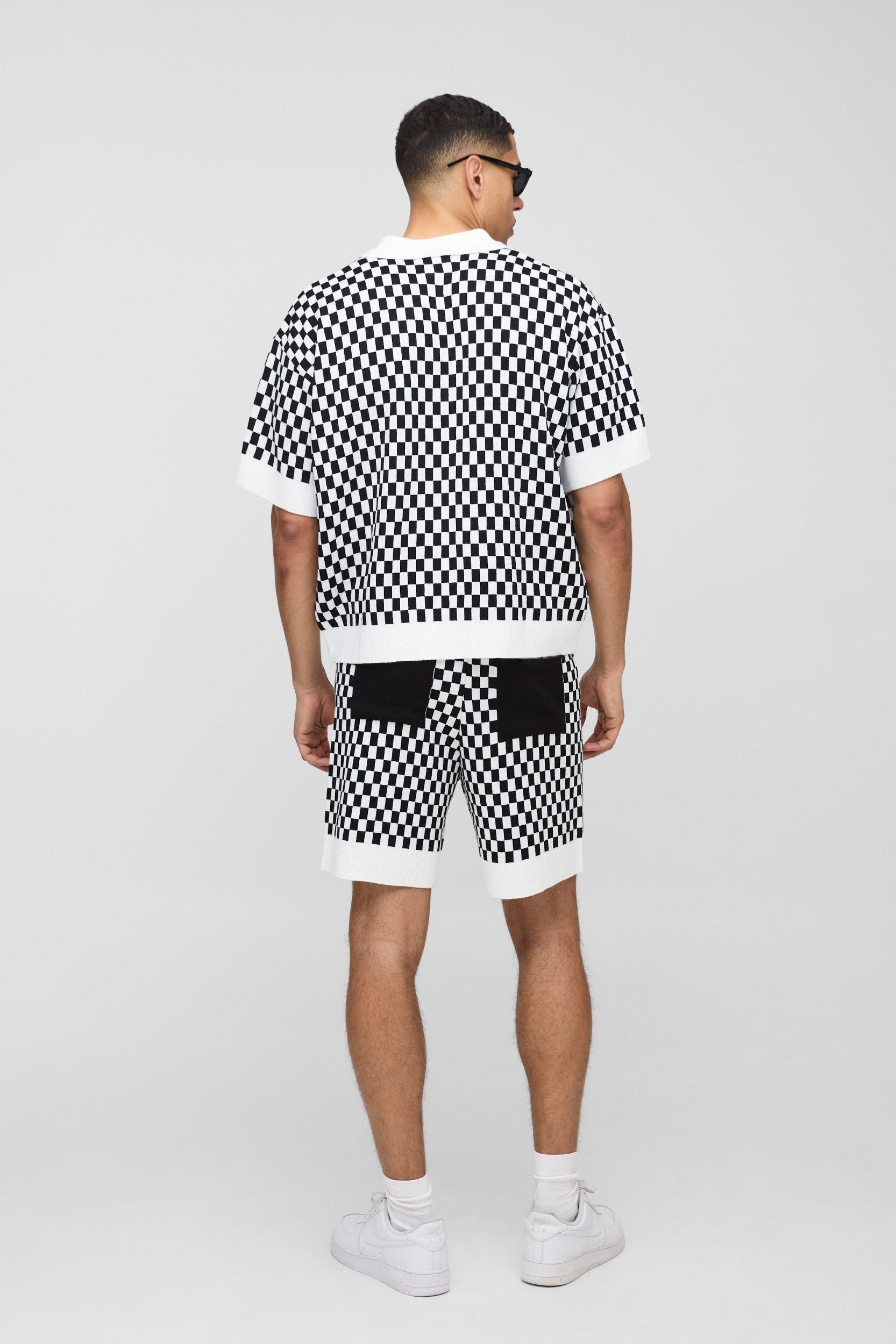 MAN Oversized Boxy Jacquard Plaid Knitted Polo | boohooMAN USA Product Image