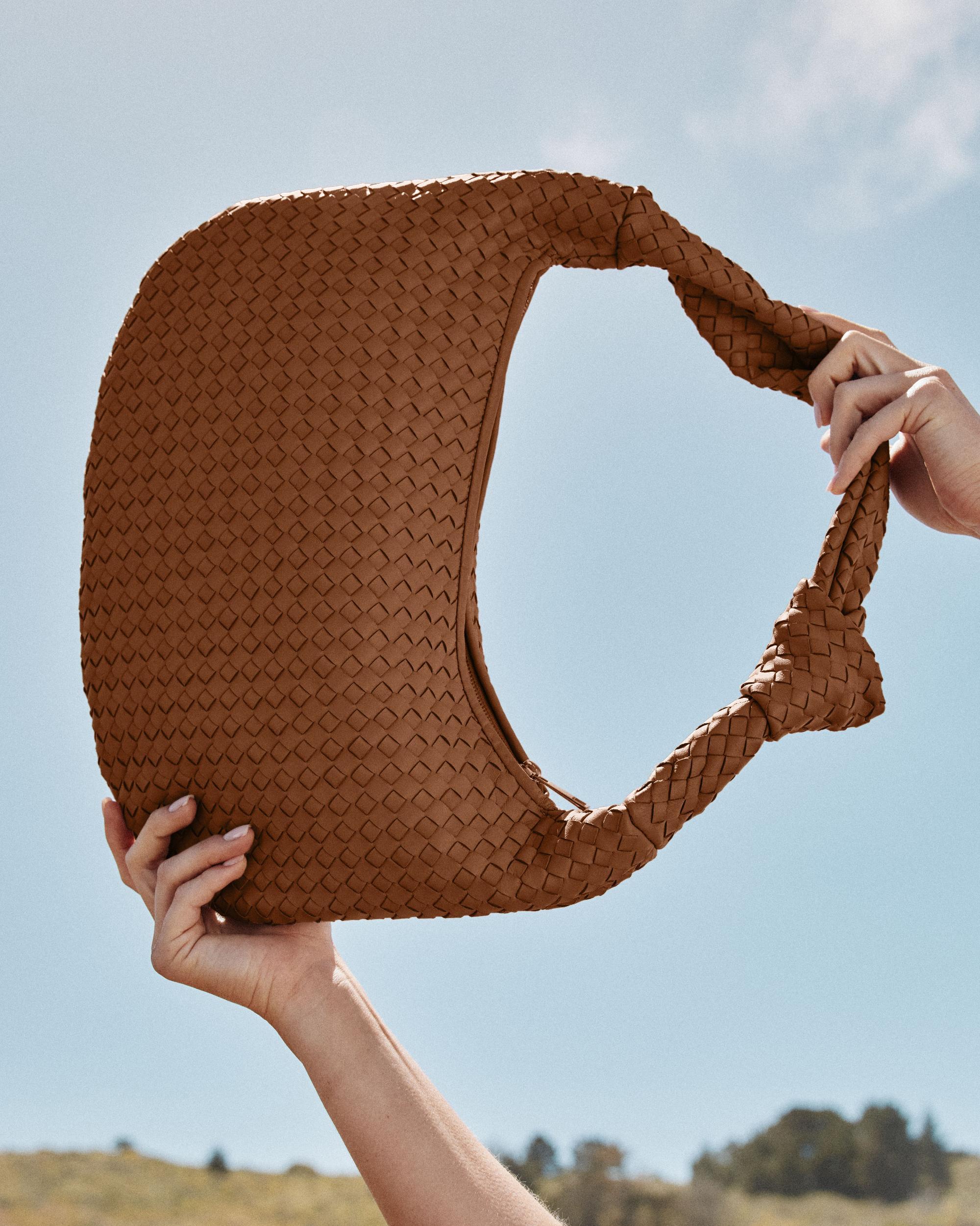 Quince | Women's Italian Leather Handwoven Slouchy Shoulder Bag Product Image