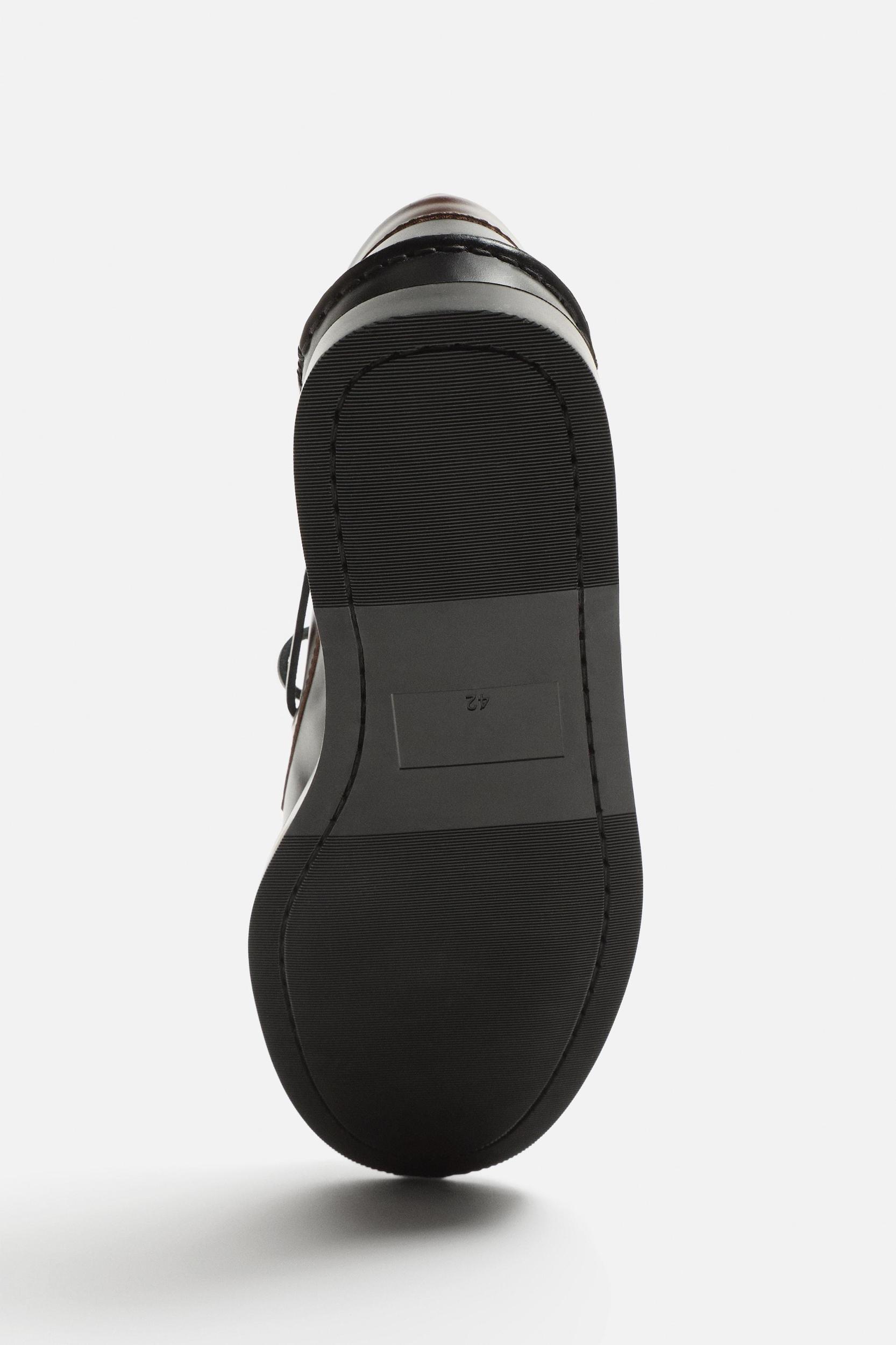 LEATHER BOAT SHOES Product Image