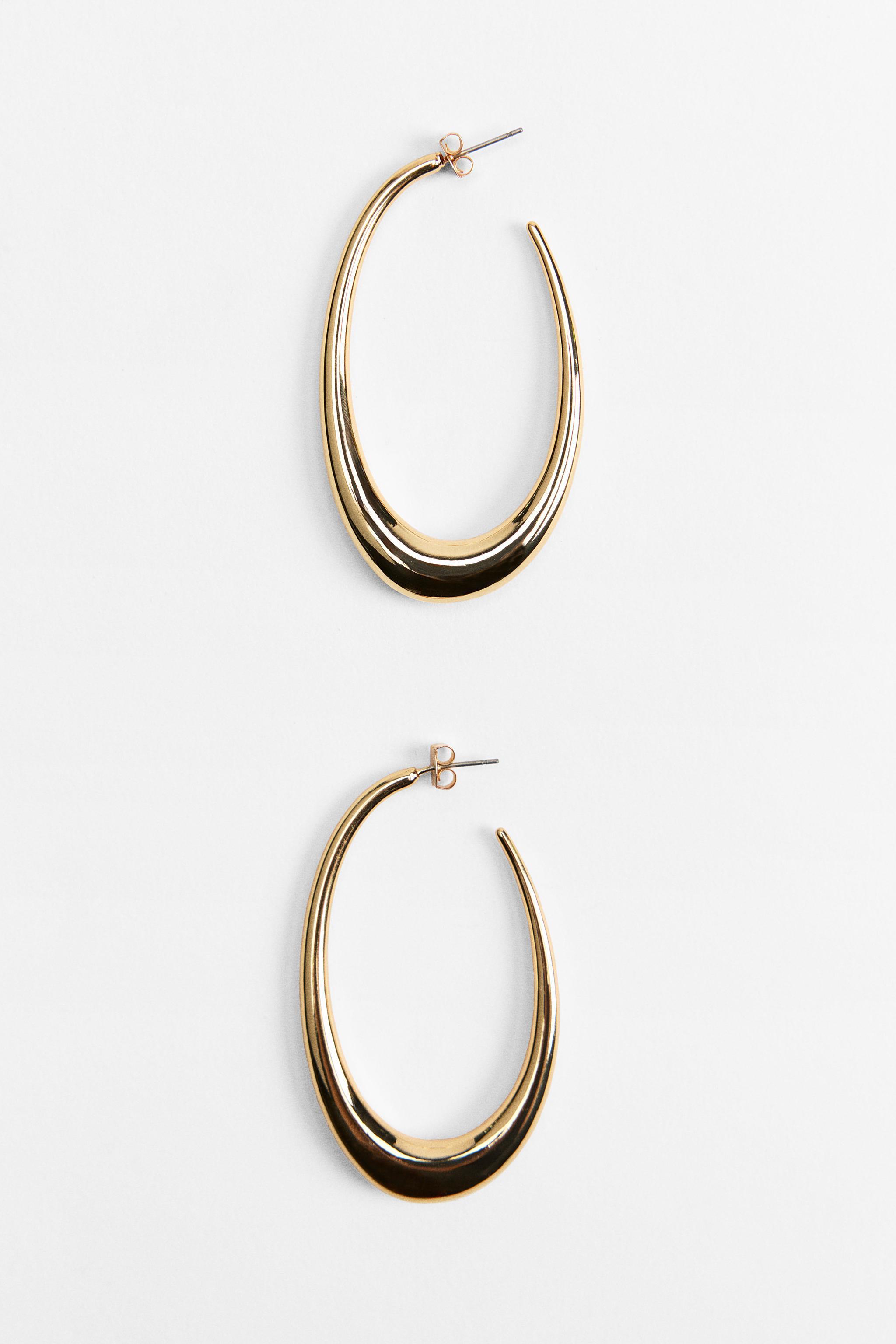 OVAL HOOP EARRINGS Product Image