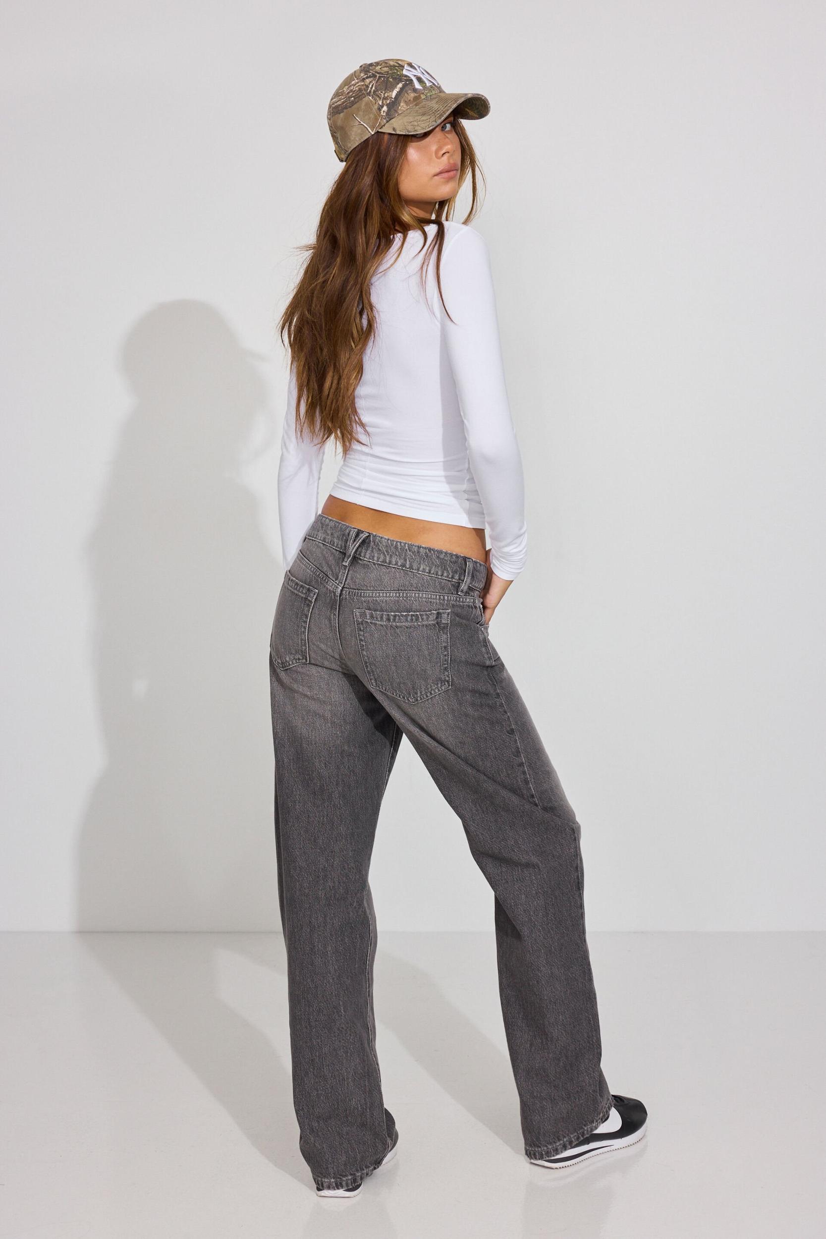 Slouchy Jeans Product Image
