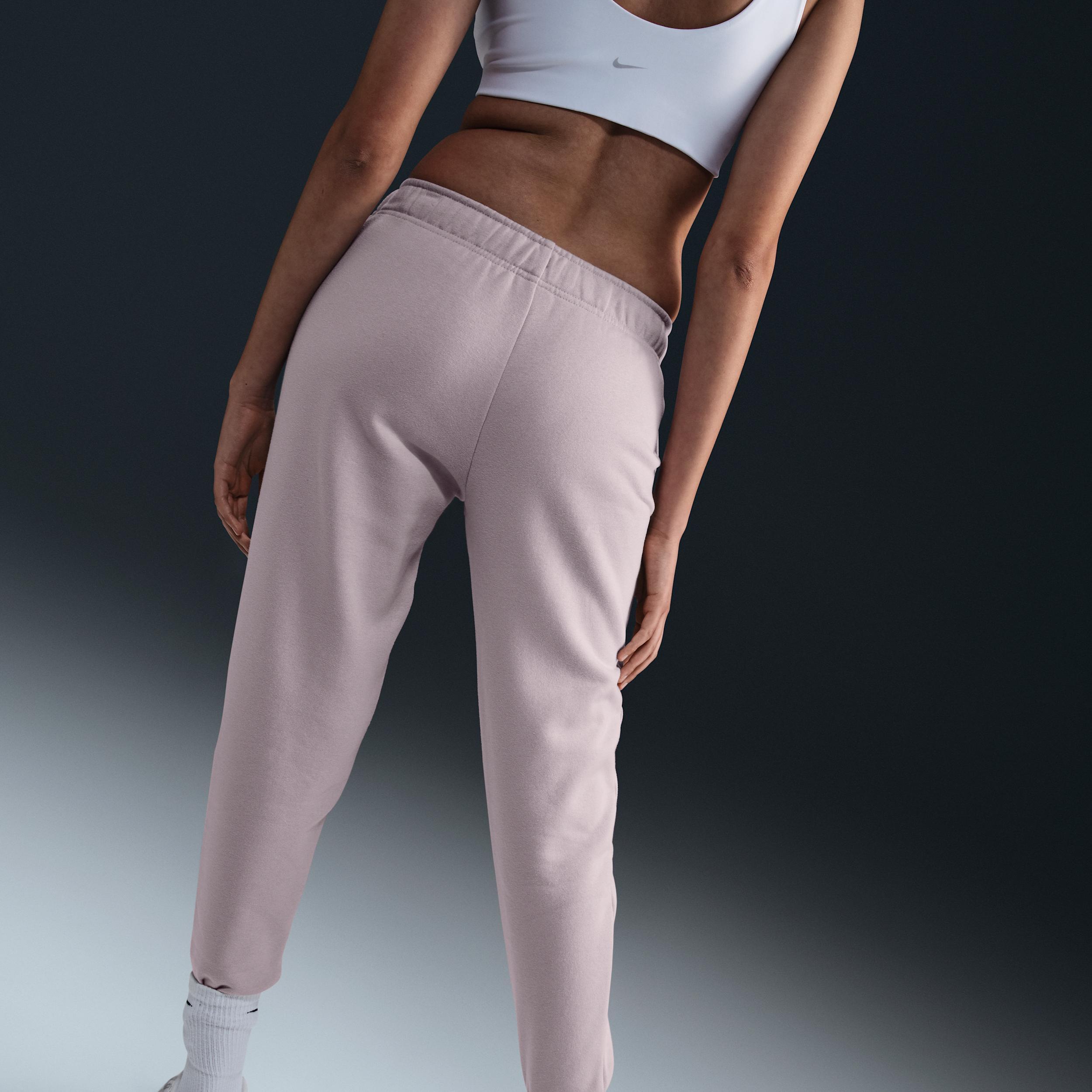 Women's Nike Sportswear Club Fleece Mid-Rise Jogger Pants Product Image