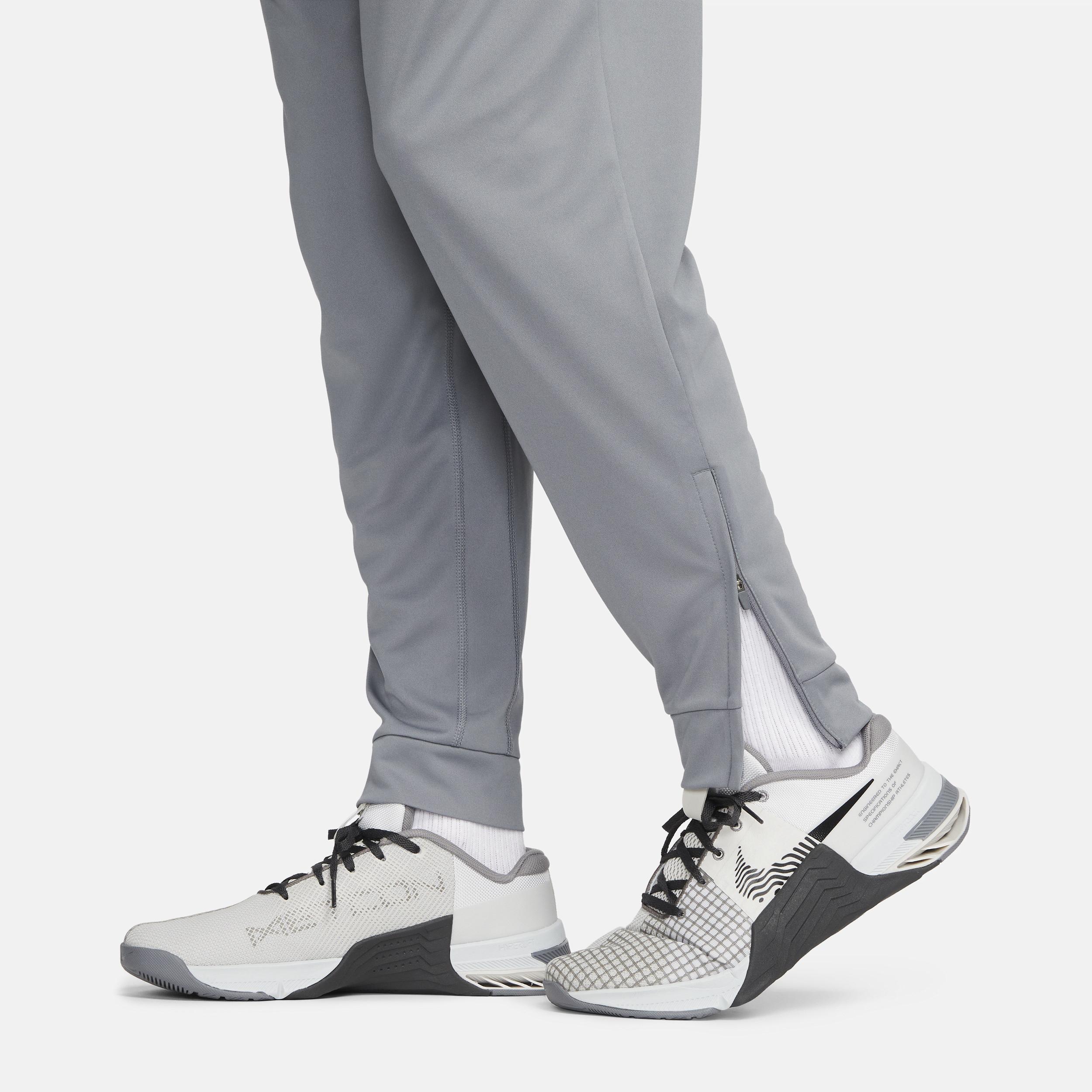 Nike Men's Totality Dri-FIT Tapered Versatile Pants Product Image